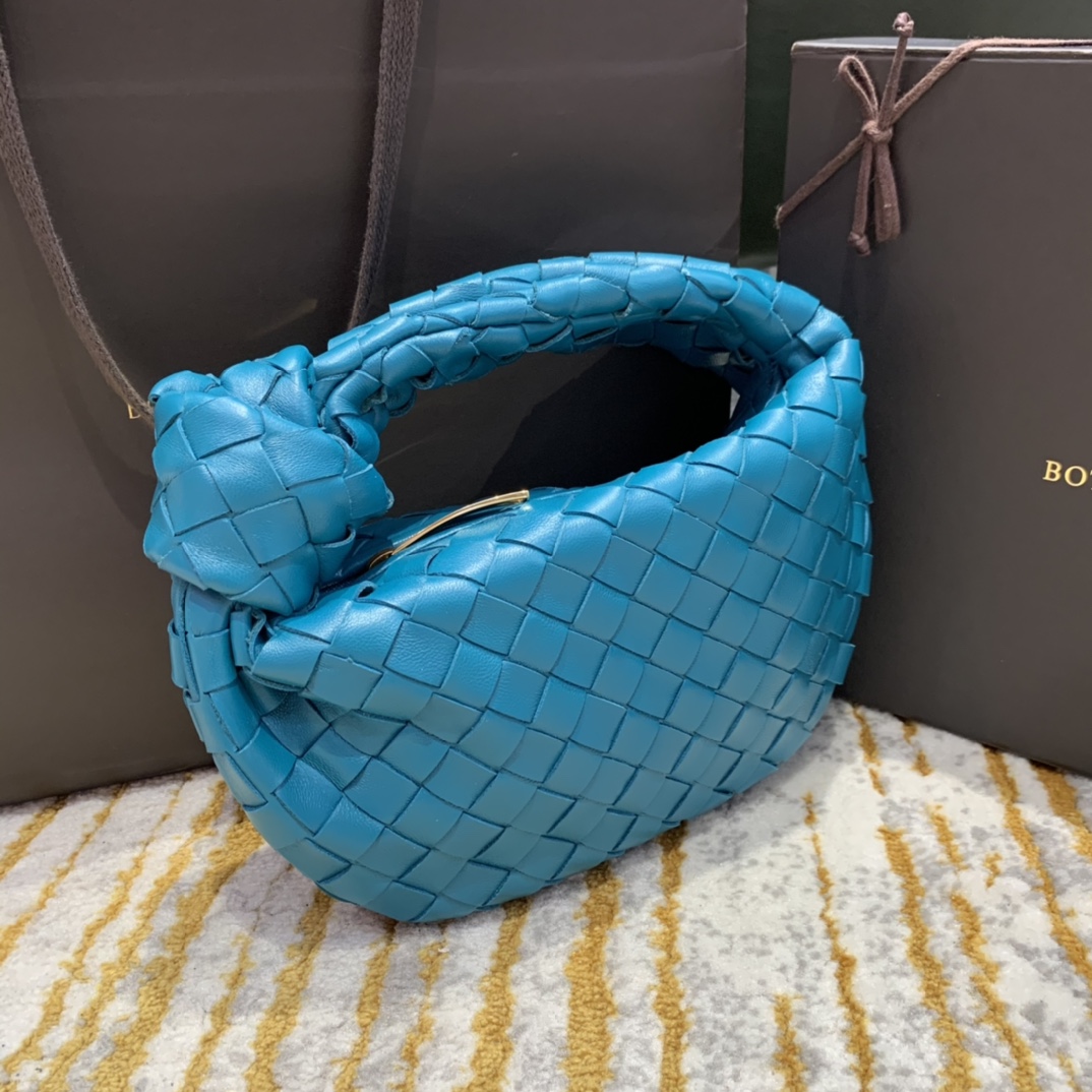 Bottega Veneta  🆕NEW🆕 JODIE #651876