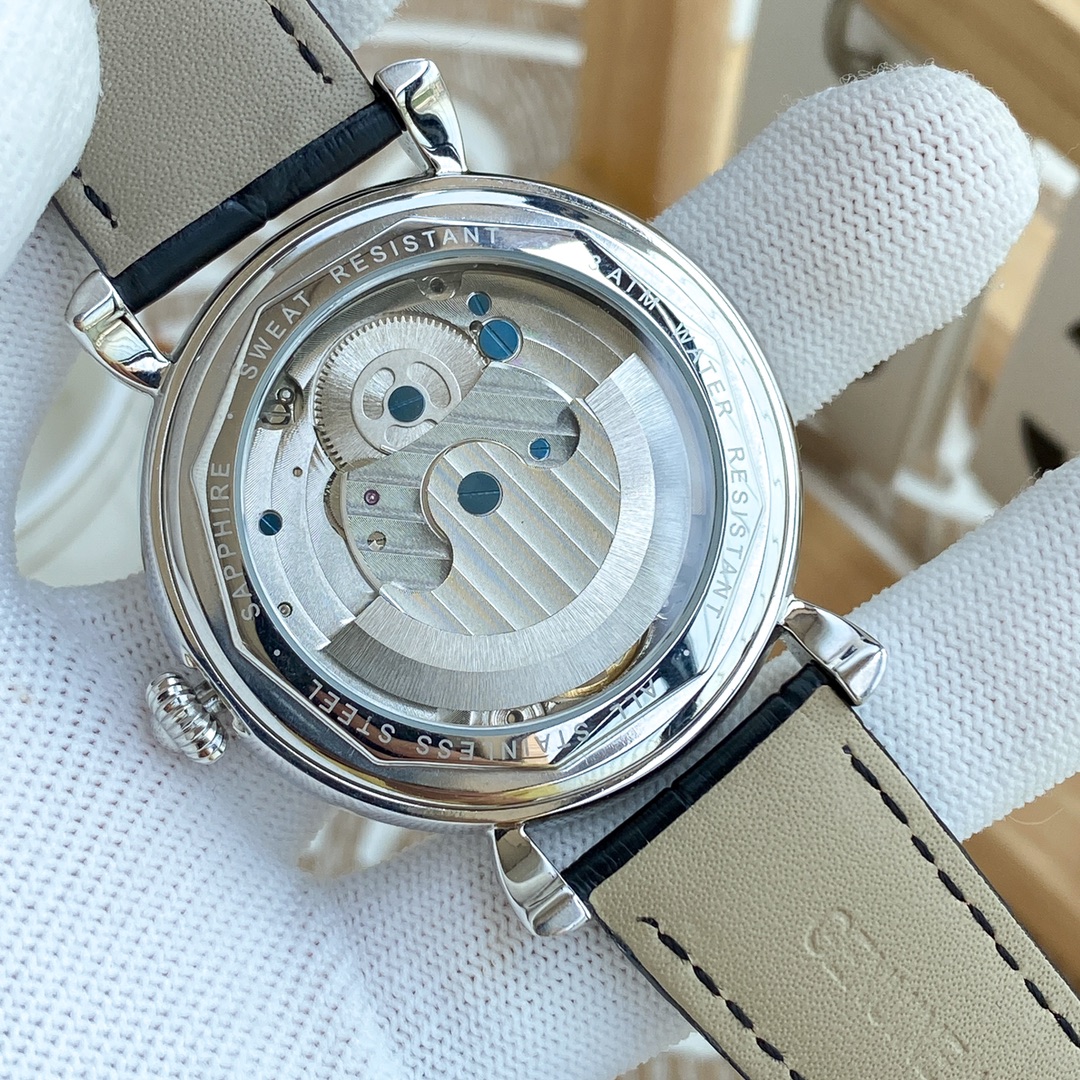 IWC- Fine men's watches Fully automatic mechanical movement, top 316 steel case and strap