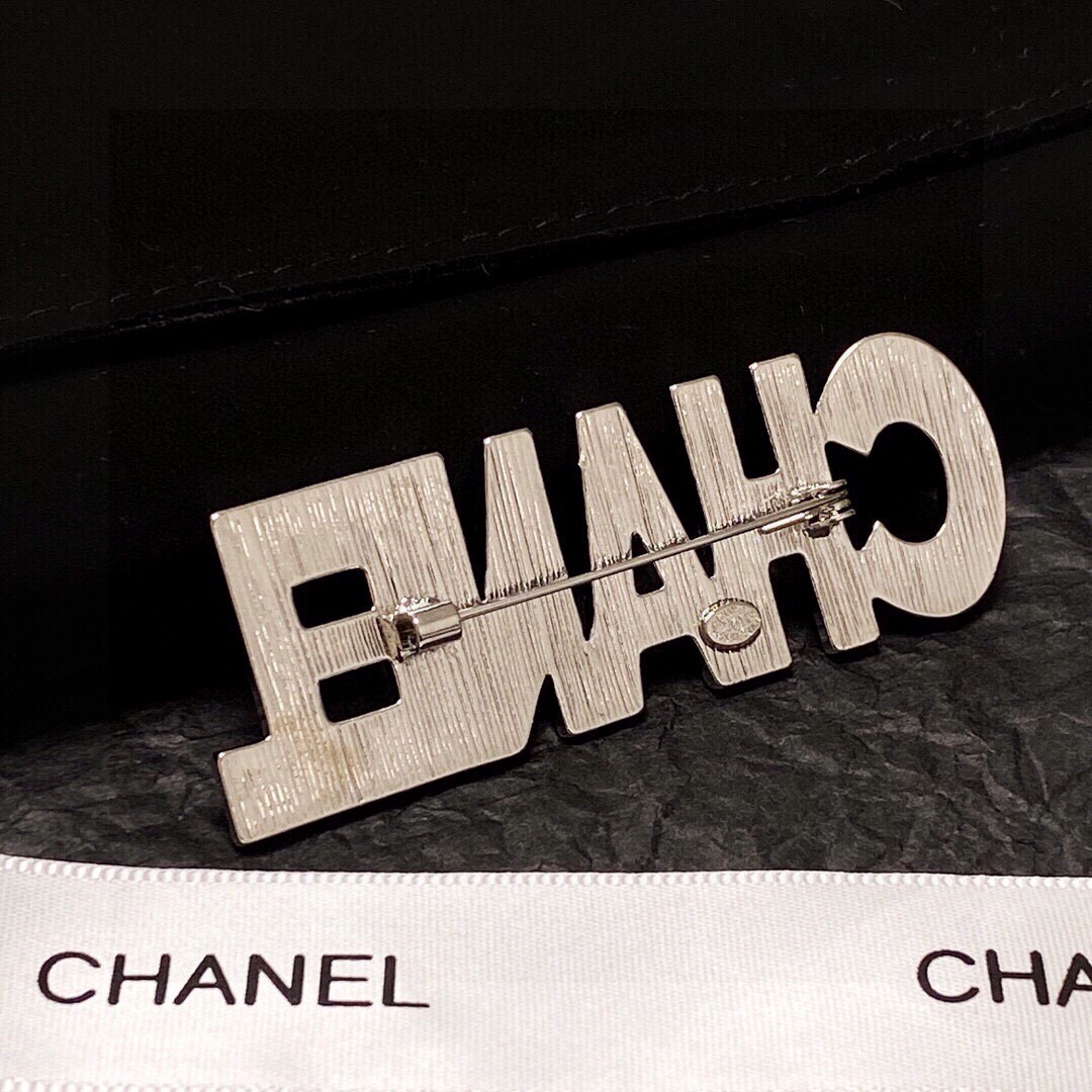CHANEL🇫🇷Xiao Xiang brooch