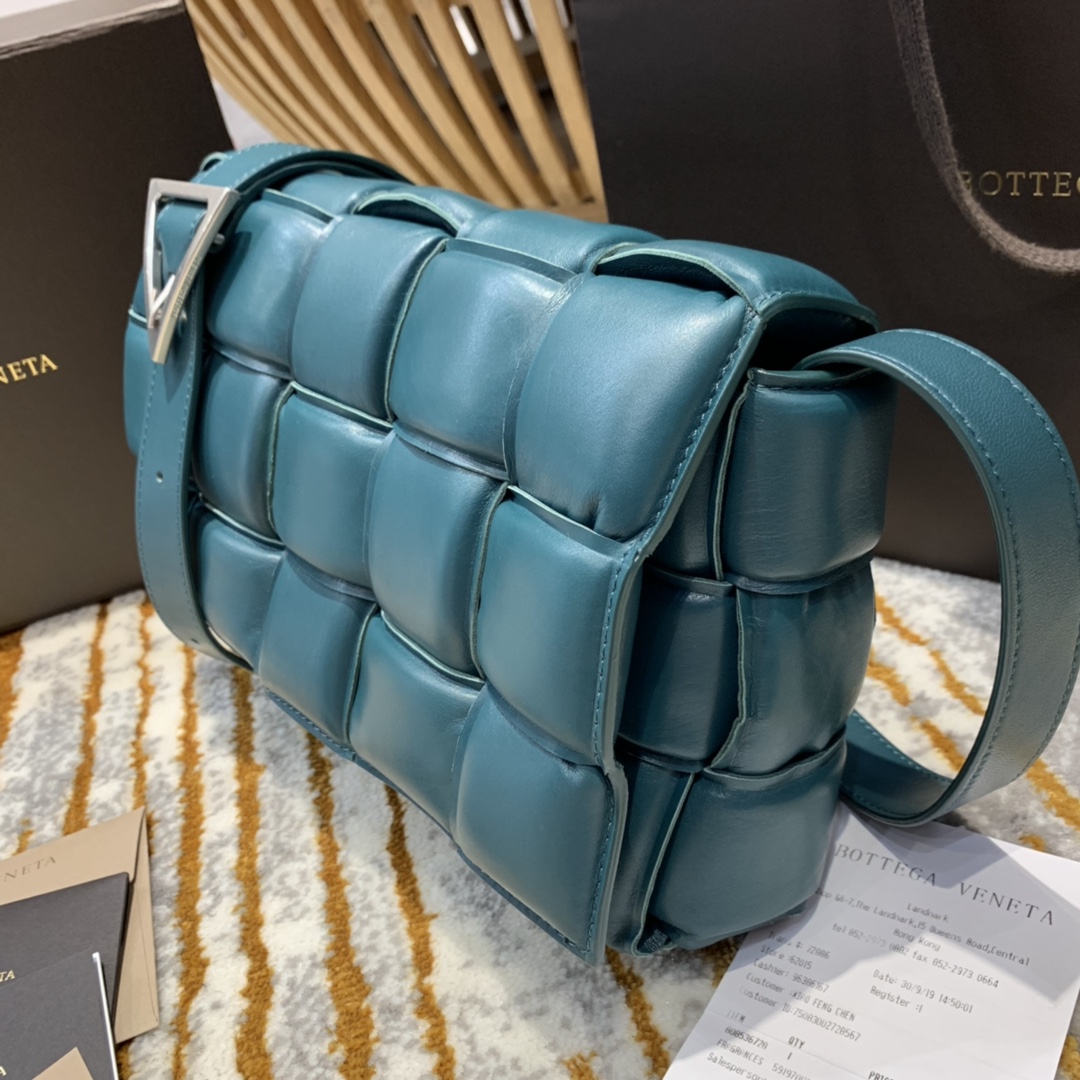 Bottega Veneta  PADDED  CASSETTE #591970