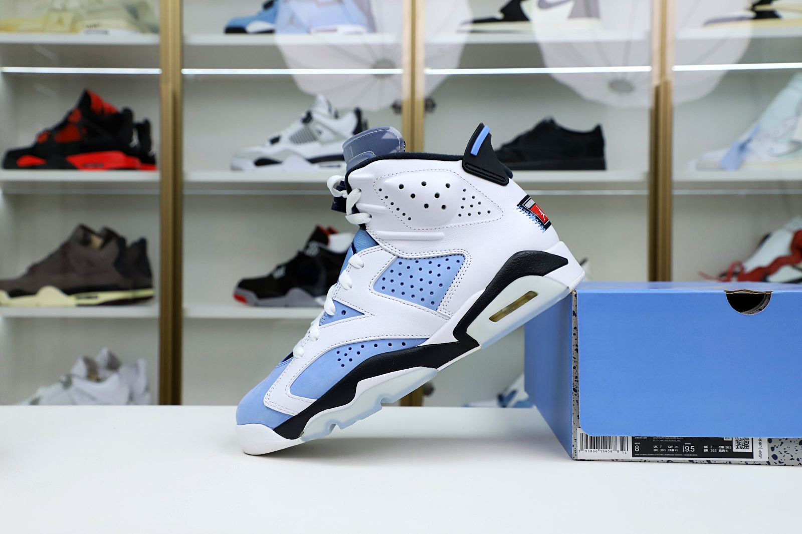AIR JORDAN 6 RETRO UNC HOME