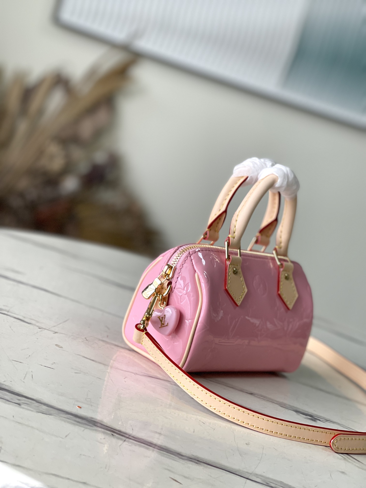 𝐋𝐎𝐔𝐈𝐒 𝐕𝐔𝐈𝐓𝐓𝐎𝐍      M81879