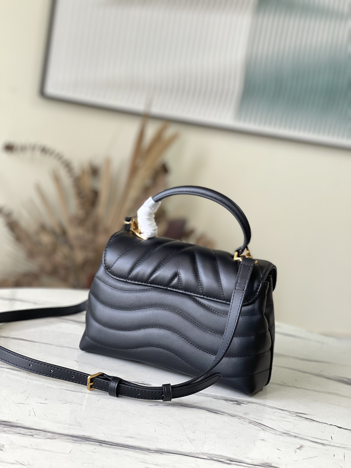 𝐋𝐎𝐔𝐈𝐒 𝐕𝐔𝐈𝐓𝐓𝐎𝐍   M21720