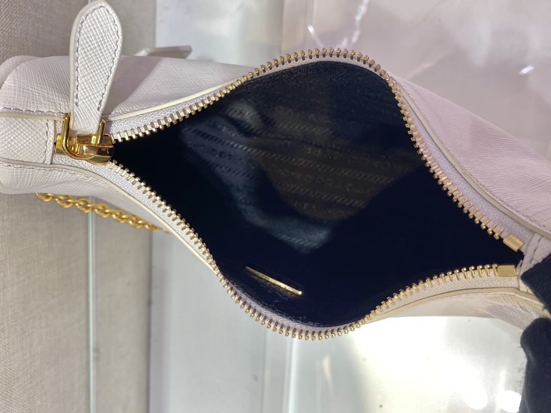 𝐏𝐑𝐀𝐃𝐀 Hardware 3 in 1 New 1BH204