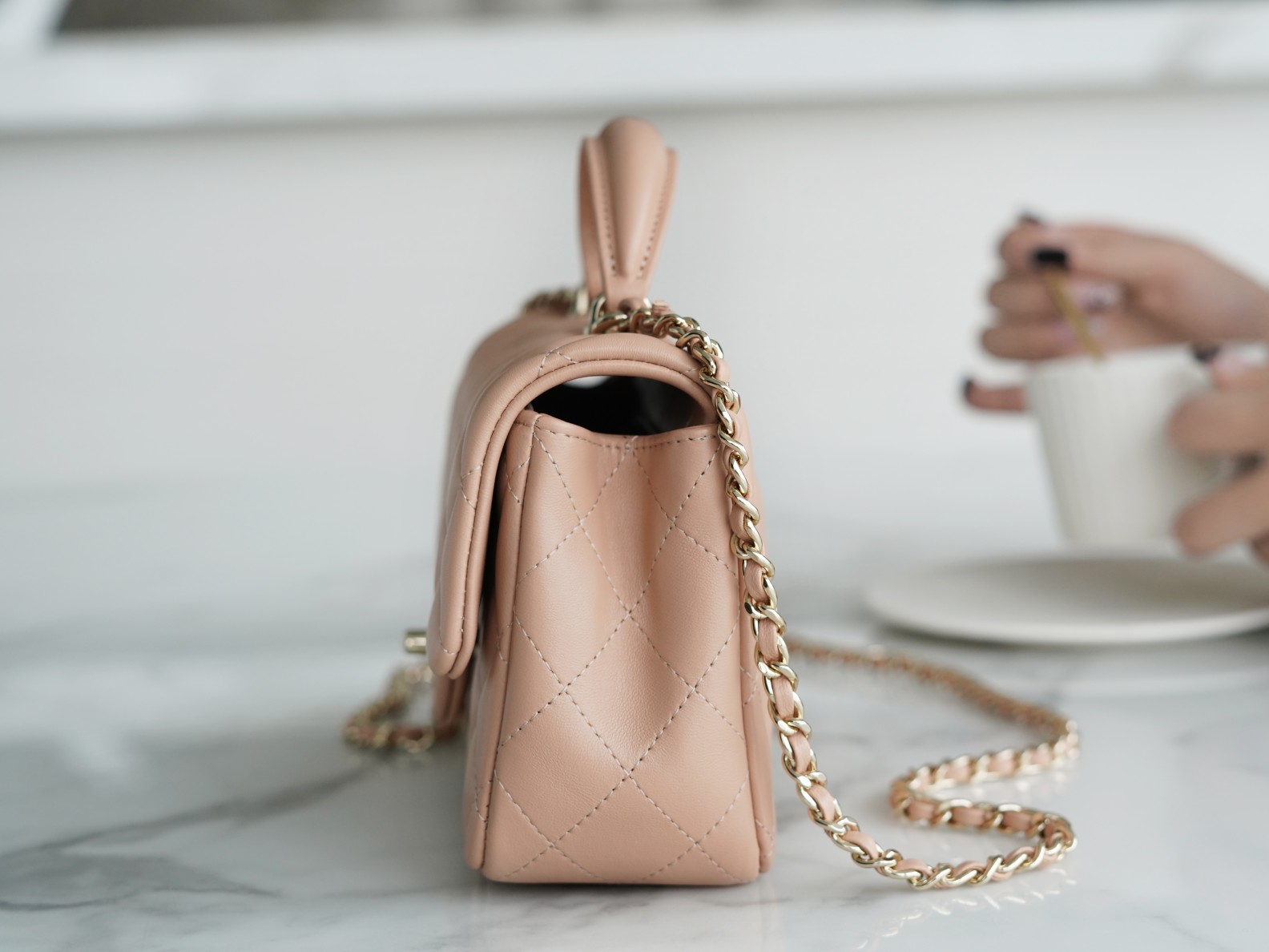 𝗖𝗛𝗔𝗡𝗘𝗟 𝗖𝗹𝗮𝘀𝘀𝗶𝗰 𝗙𝗹𝗮𝗽 2021 𝗦𝘀 Spring/Summer New Handle ℂ𝔽 𝕄𝕚𝕟𝕚 Milk Tea Apricot Light Gold