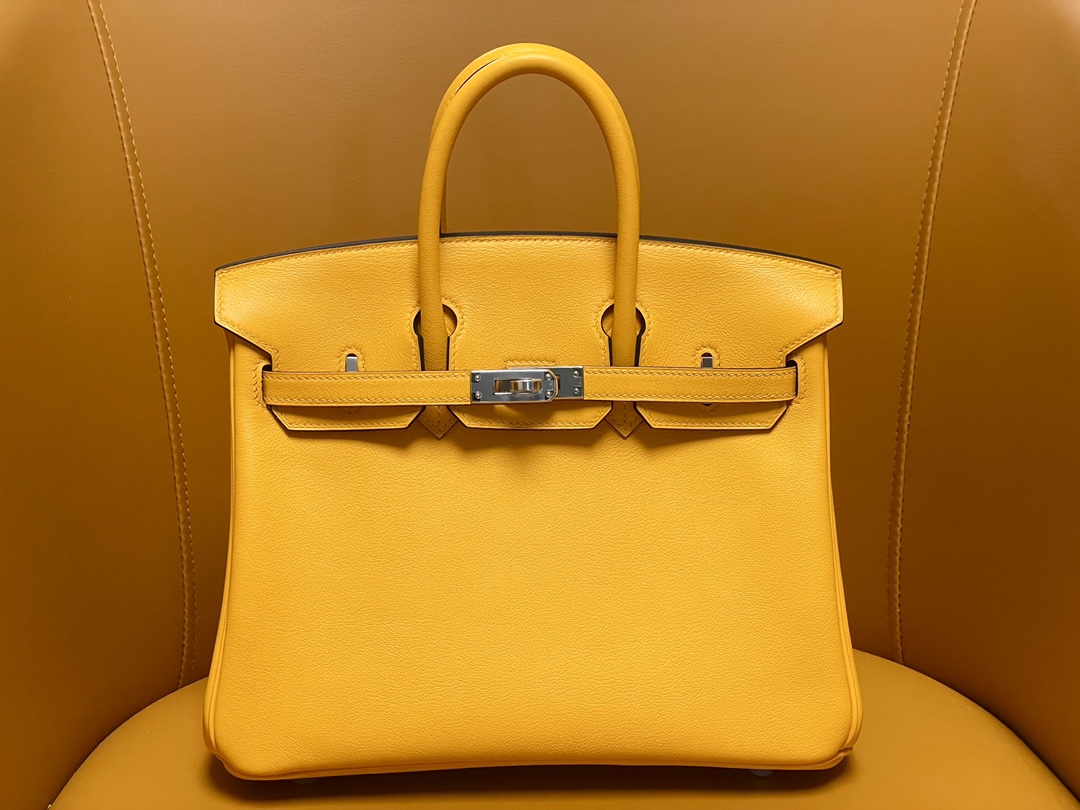 Bk25 Mustard Yellow Swift Silver Button