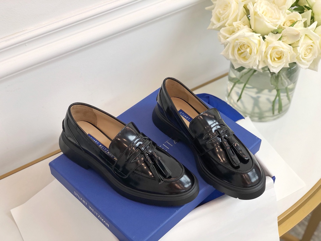 STUART WEITZMAN w Super good wearable Louboutins 〰️ million years classic small leather shoes