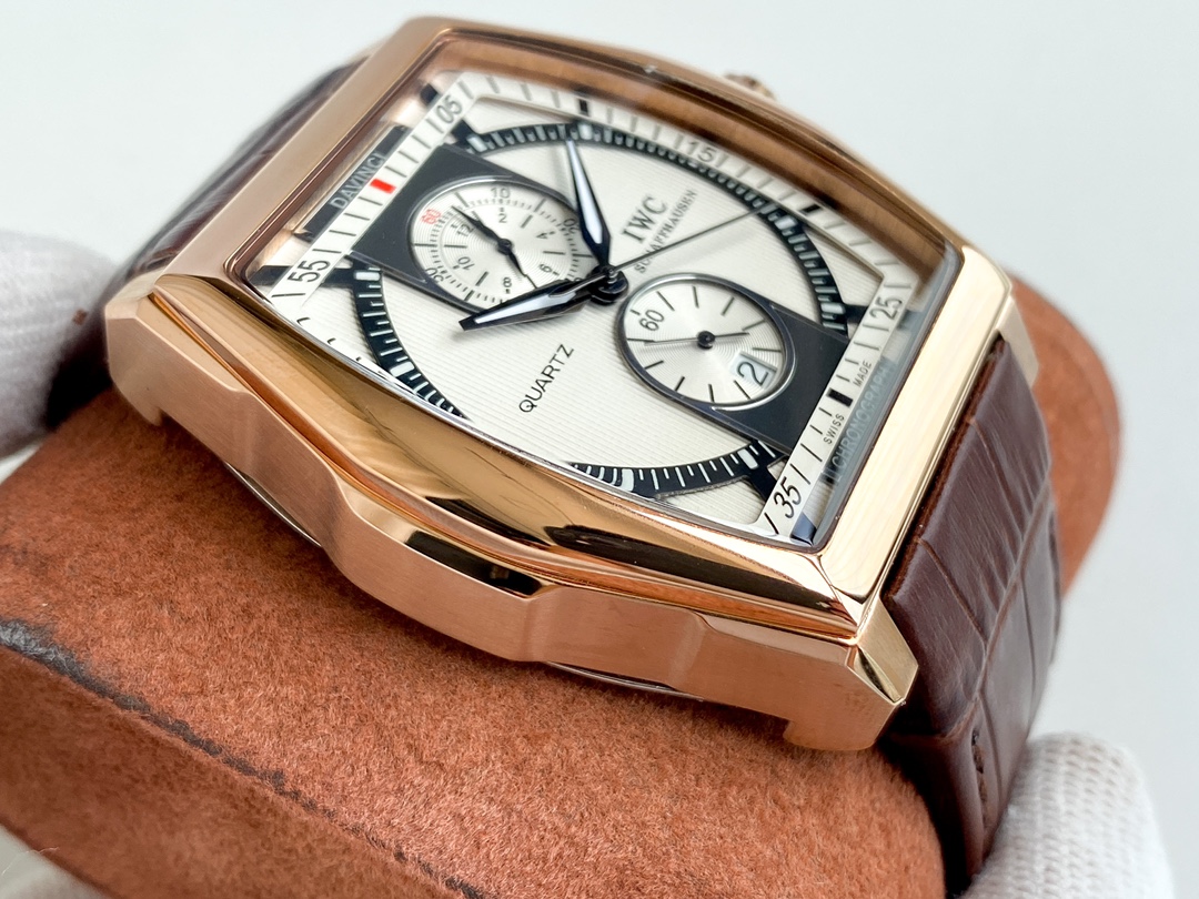 IWC- Fine men's watches Fully automatic mechanical movement, top 316 steel case and strap