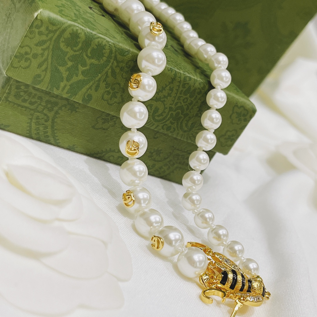 𝐆𝐮𝐜𝐜𝐢 necklace