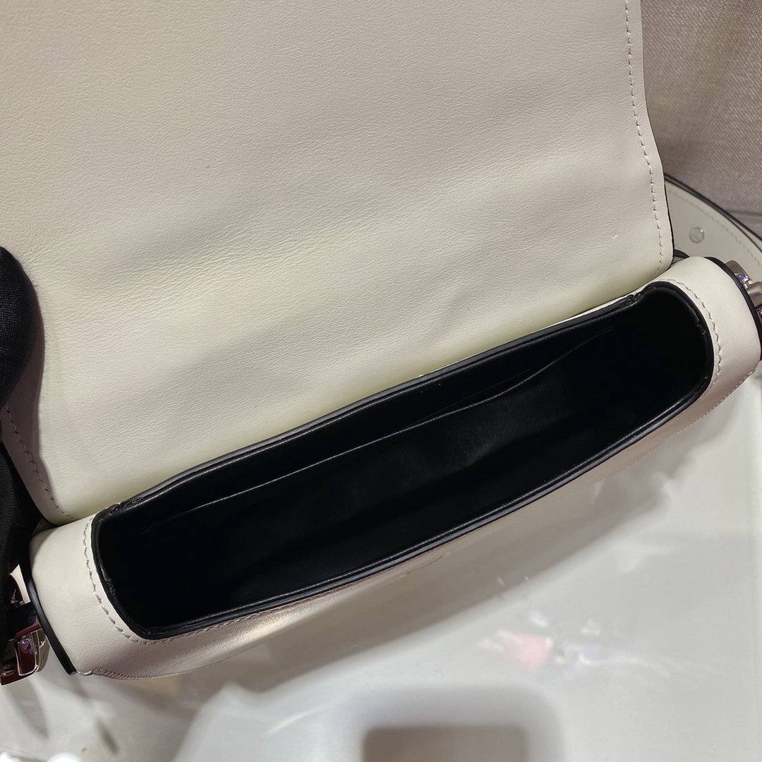 𝐏𝐑𝐀𝐃𝐀 New Women's Bag 1BD283