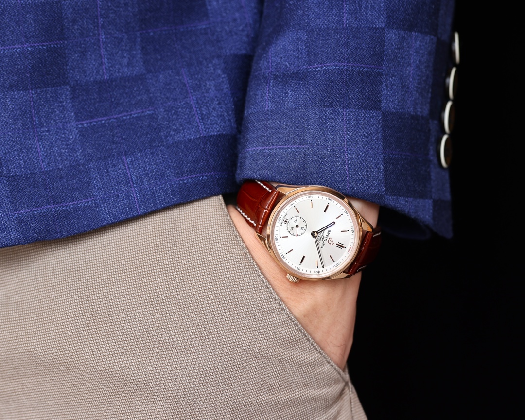 Breitling - Avenger Automatic Mechanical Arch Bridge Reinforced Glass