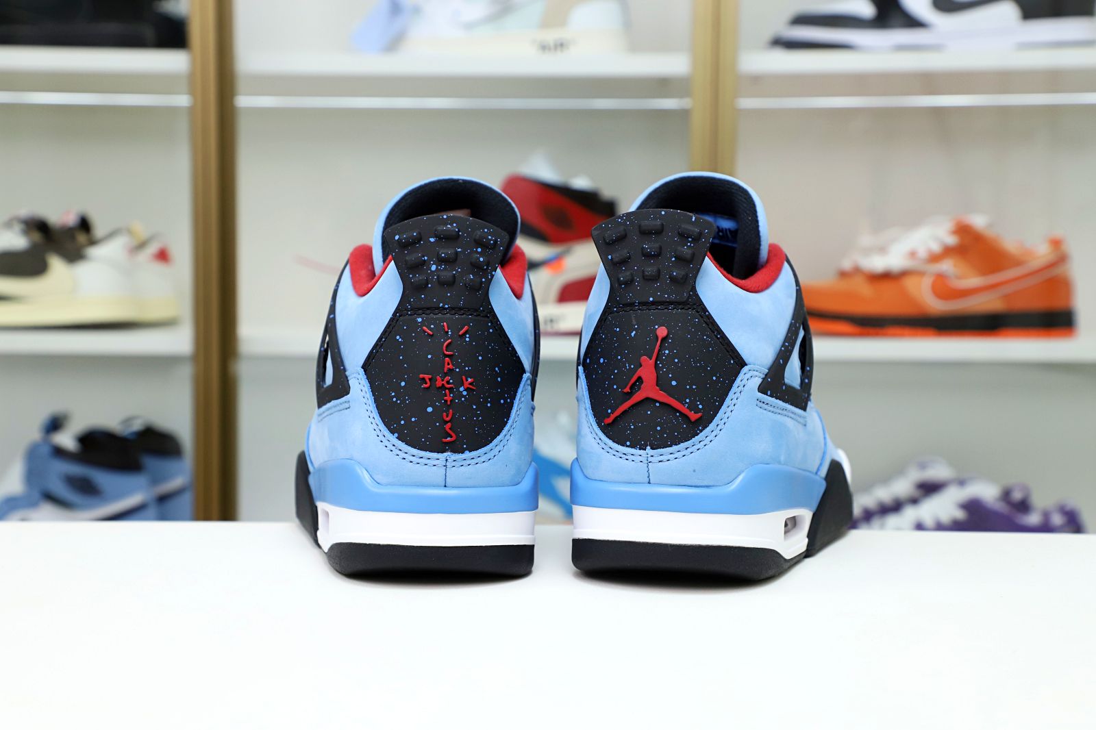 TRAVIS SCOTT X AIR JORDAN 4 RETRO CACTUS JACK FRIENDS & FAMILY