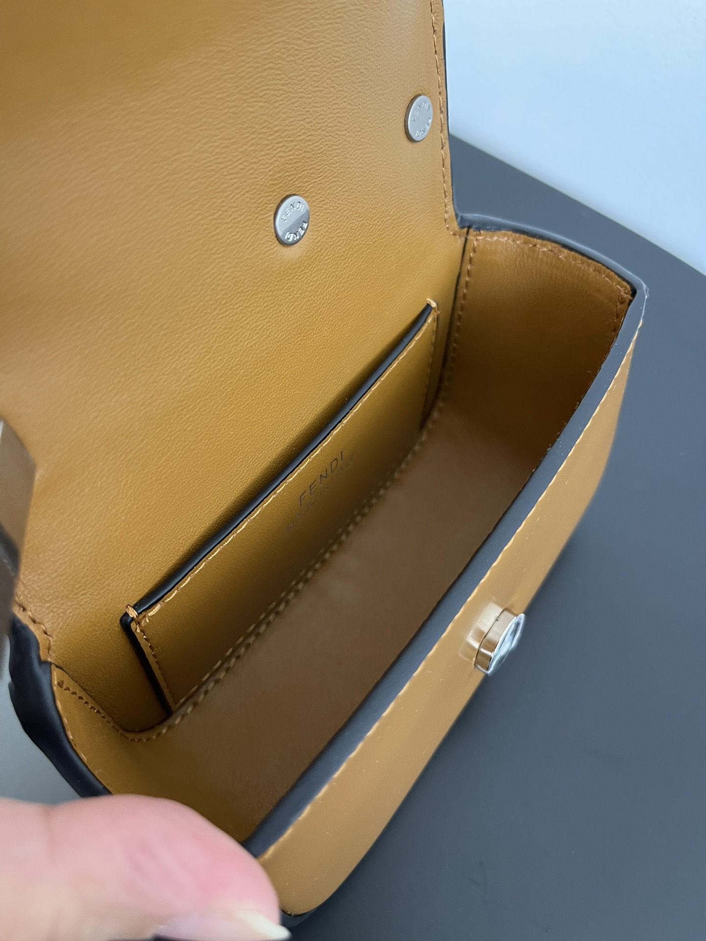 FENDI First Sight Small Caramel