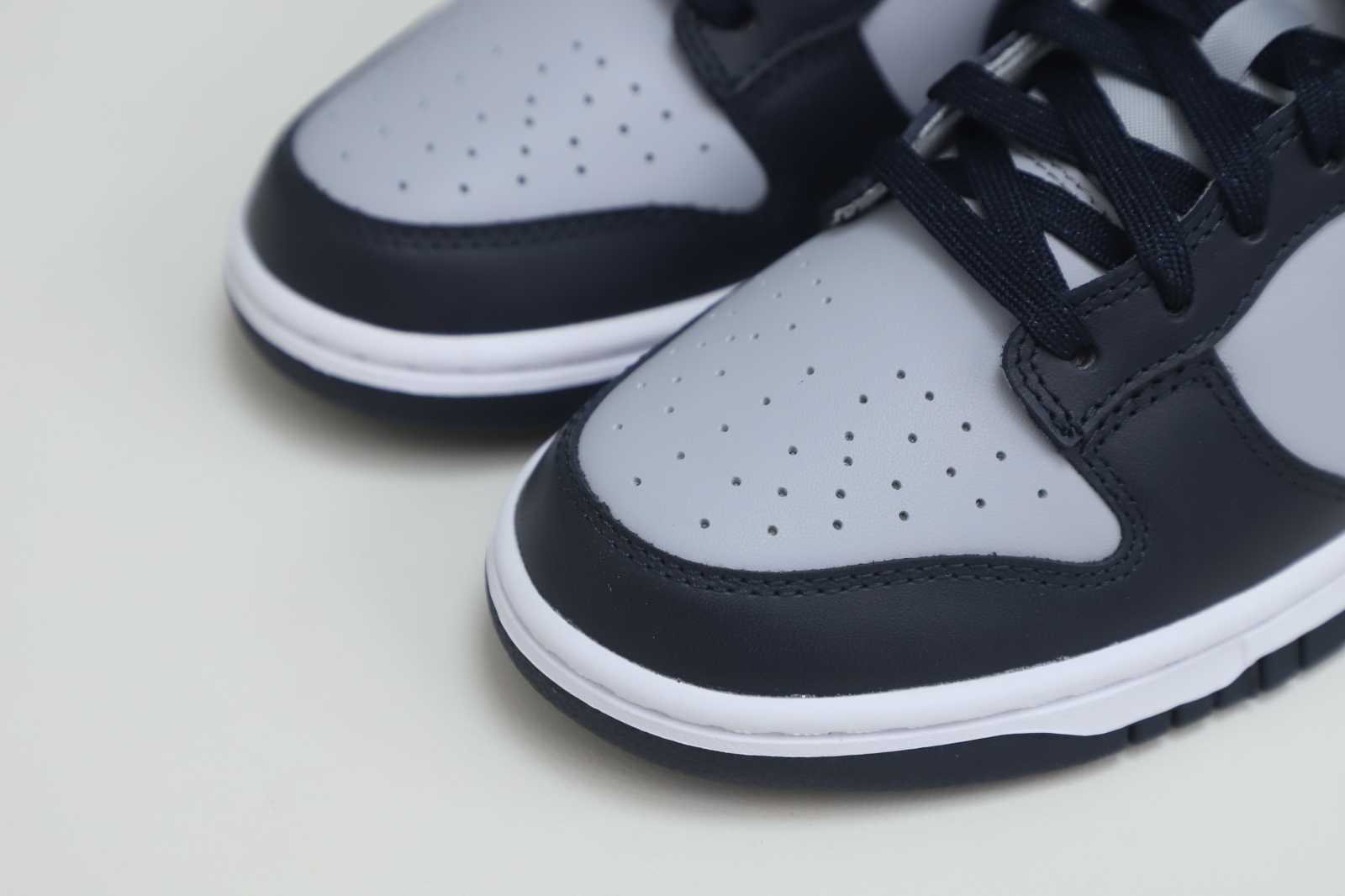 Nike Dunk Low Retro Georgetown