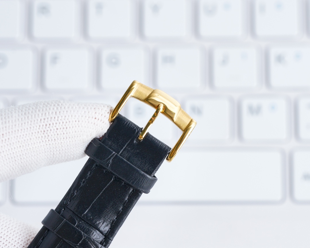 Cartier Fine Men's Watches