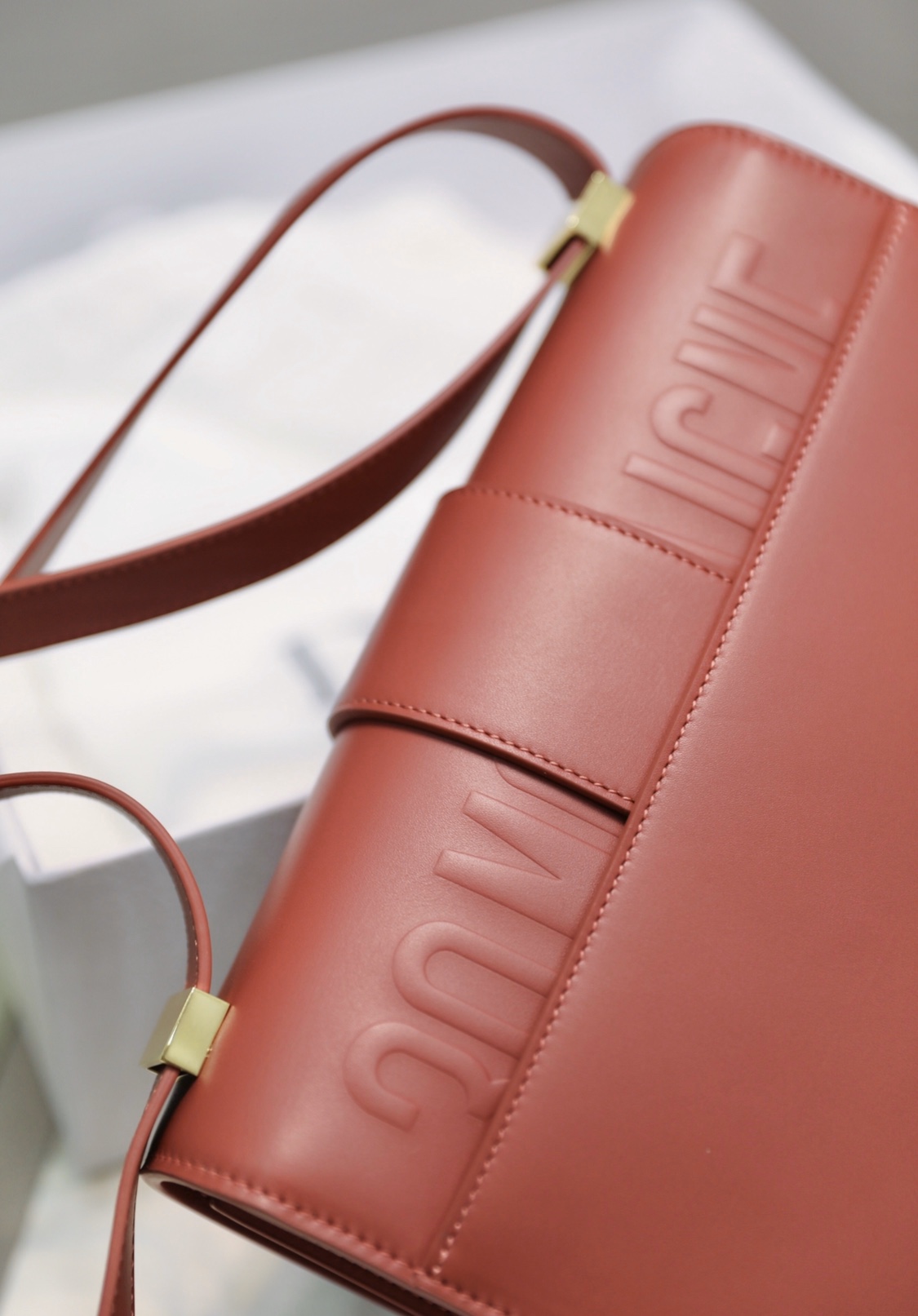 Montaigne Siena Miroir