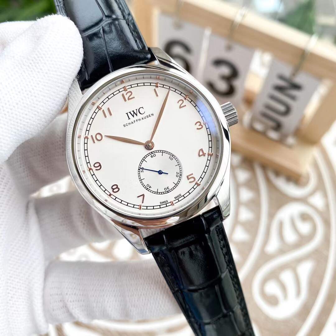 IWC- Fine men's watches Fully automatic mechanical movement, top 316 steel case and strap