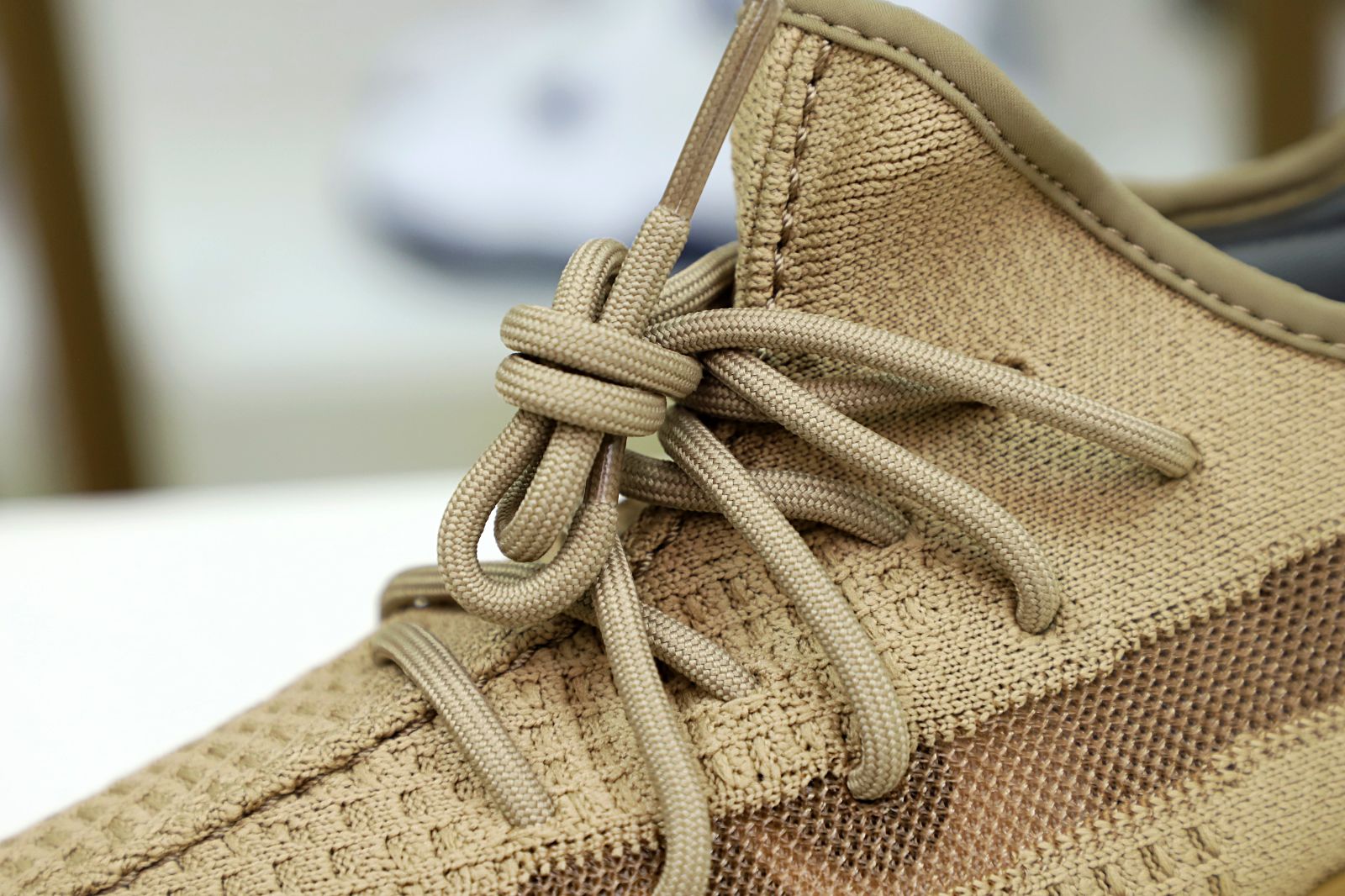 YEEZY BOOST 350 V2 EARTH