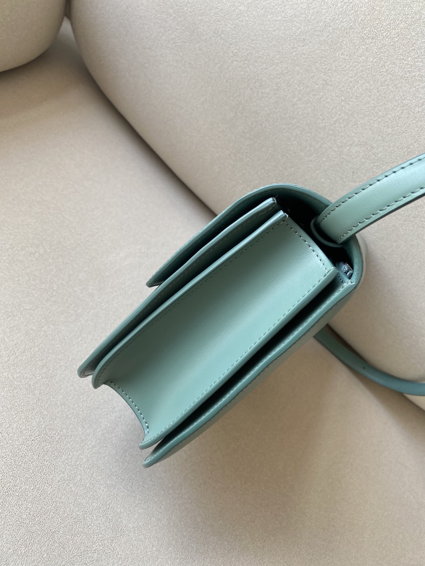 𝐂𝐞𝐥𝐢𝐧𝐞 CLASSIC