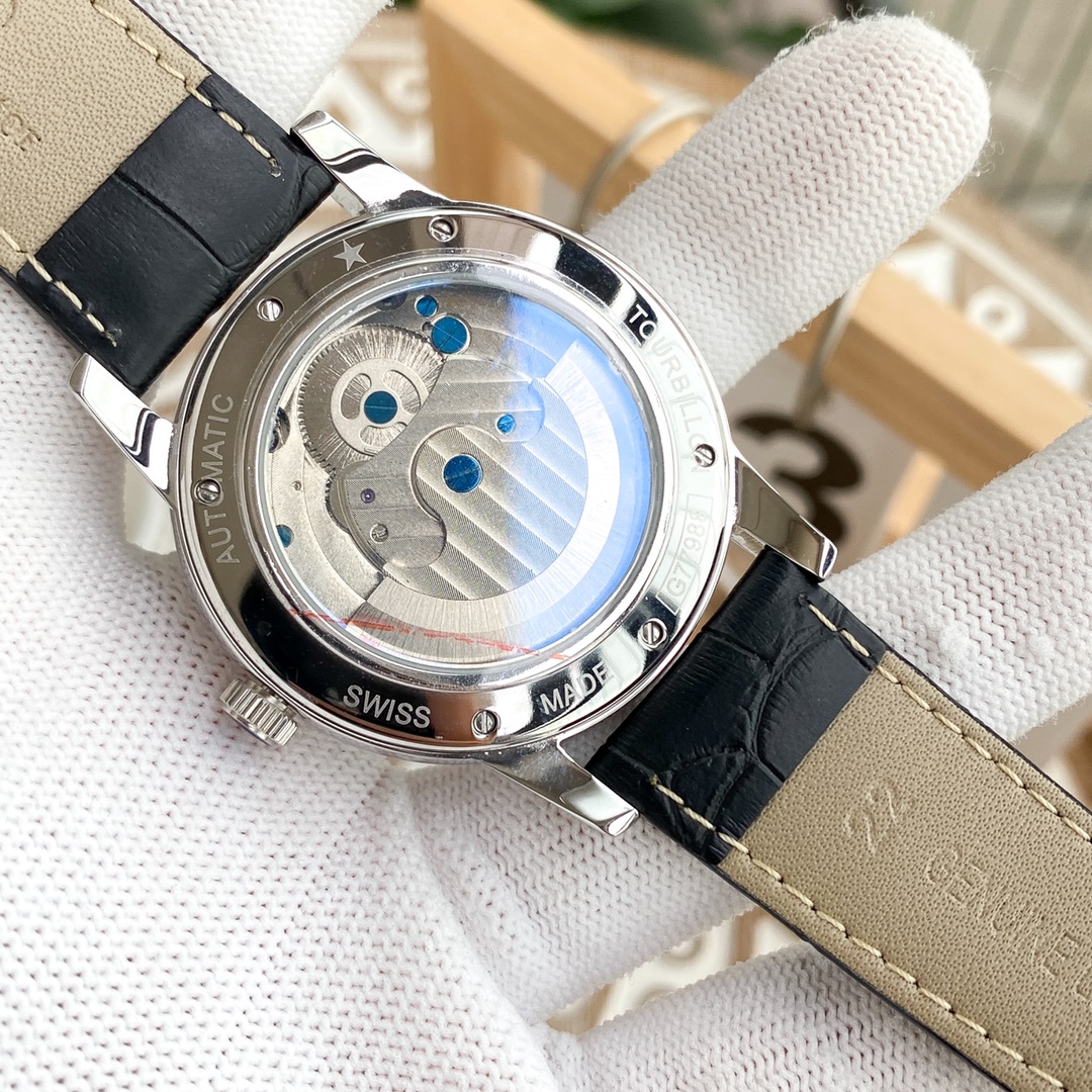 IWC- Fine men's watches Fully automatic mechanical movement, top 316 steel case and strap