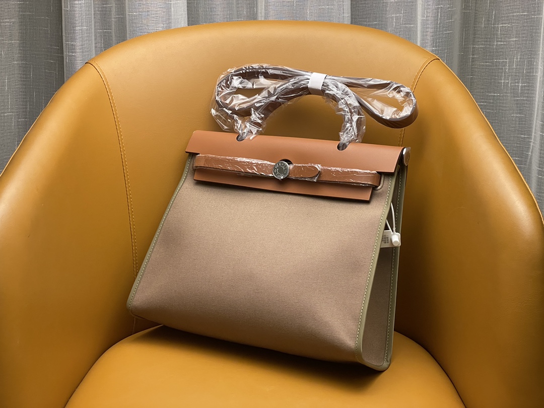 herbag31 elephant grey + caramel color silver buckle