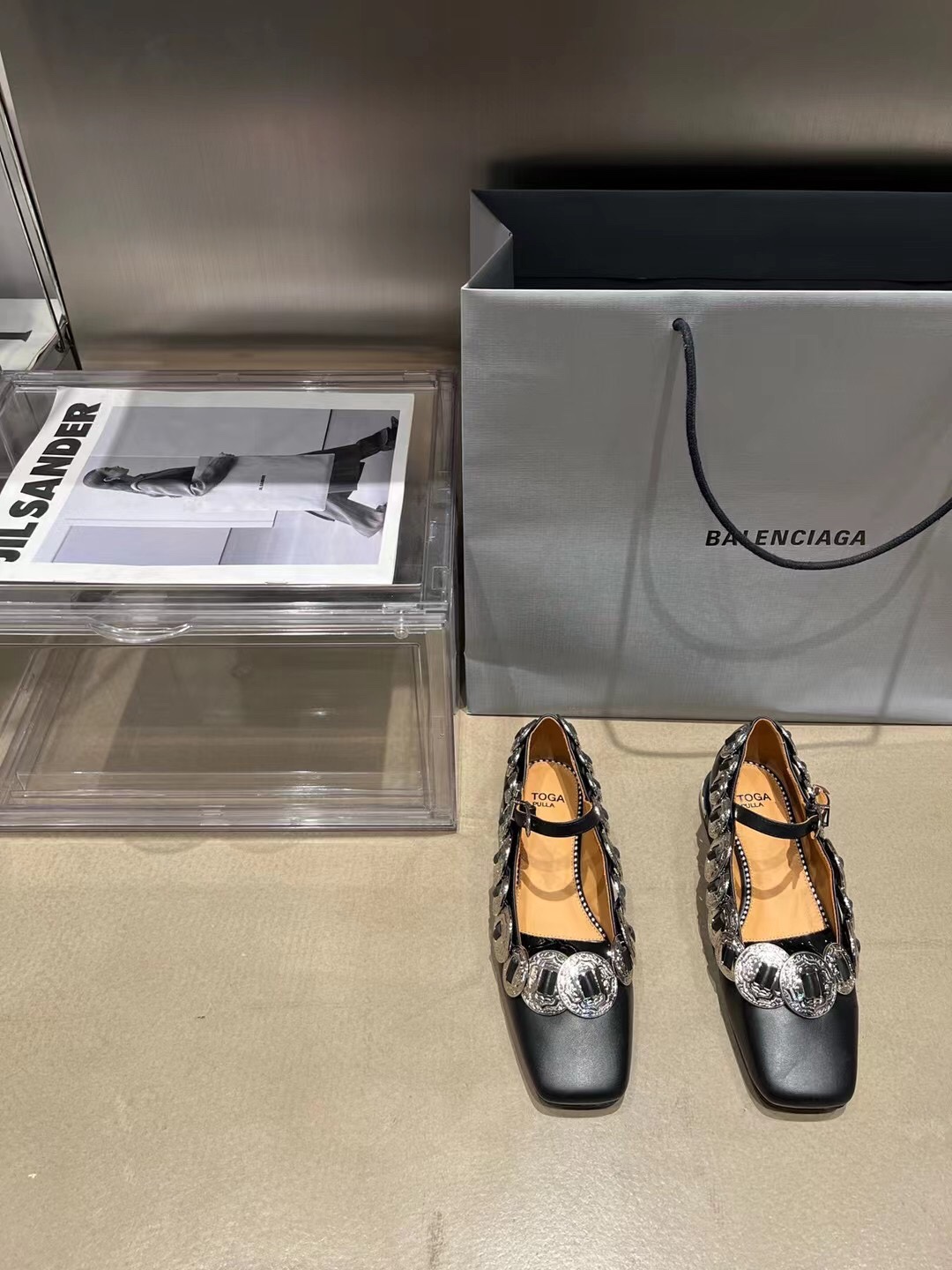 𝐓𝐨𝐠𝐚 𝐏𝐮𝐥𝐥𝐚 ｜𝟐𝟎𝟐𝟐/𝐒𝐒 𝐧𝐞𝐰 toga pulla 2022/aw vintage coin mary jane