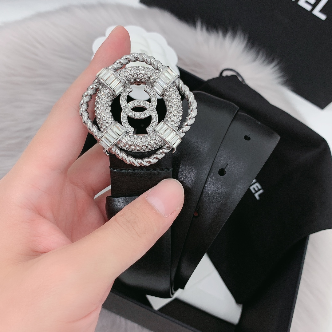 𝗖𝗛𝗔𝗡𝗘𝗟  Belt