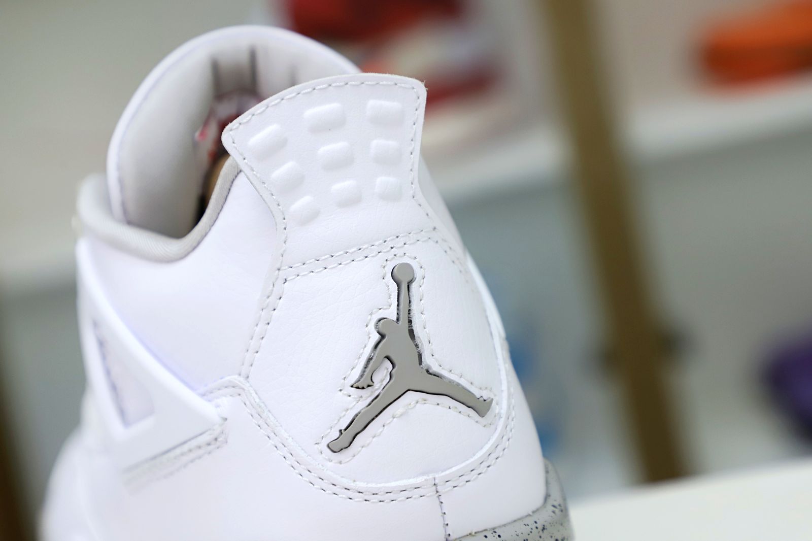 AIR JORDAN 4 RETRO WHITE OREO