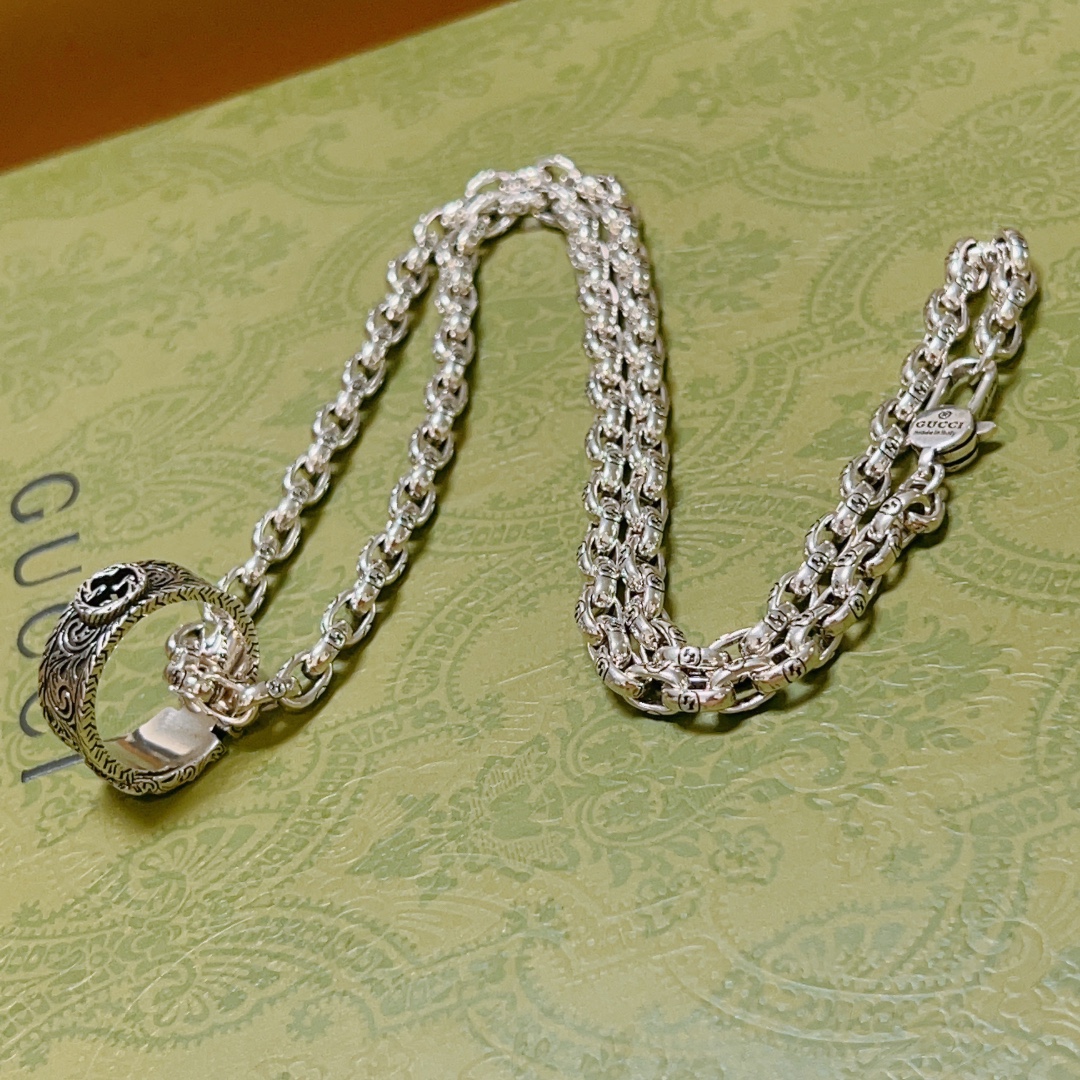 𝐆𝐮𝐜𝐜𝐢 necklace