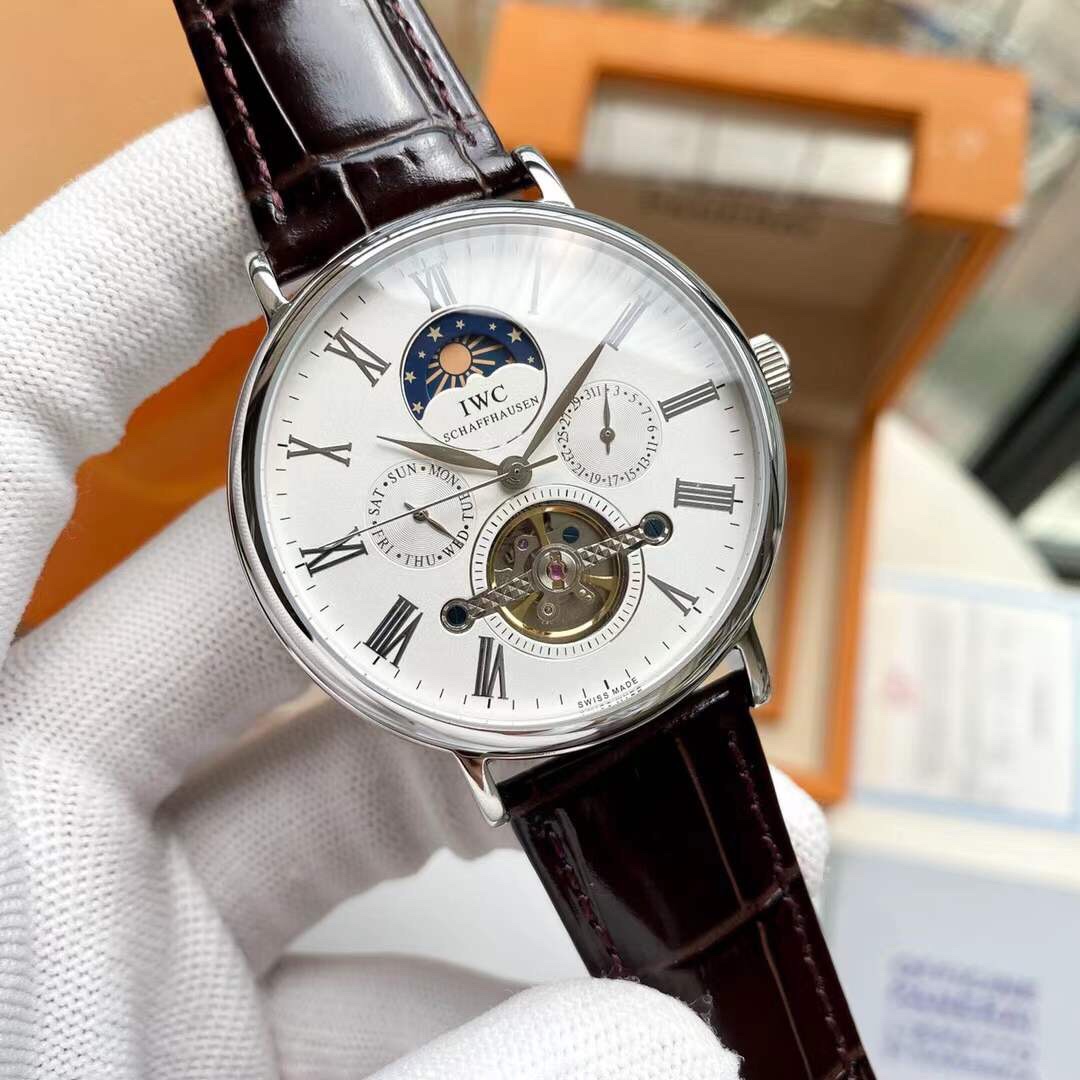 IWC- Vanguard - Men's Watch Mechanical Automatic Movement Mineralized Glass 316L Stainless Steel Case