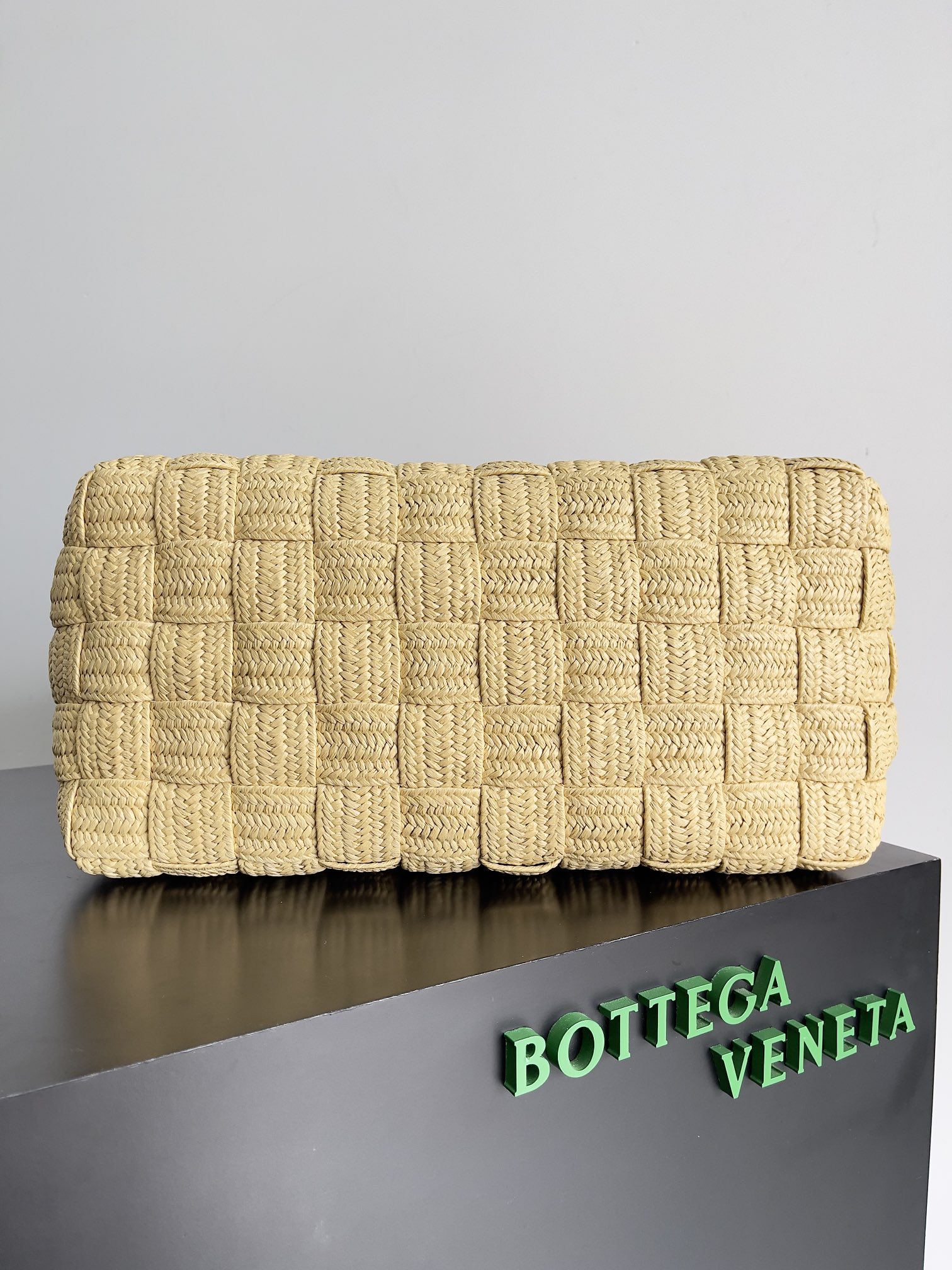 Bottega Veneta Straw Torte #730874