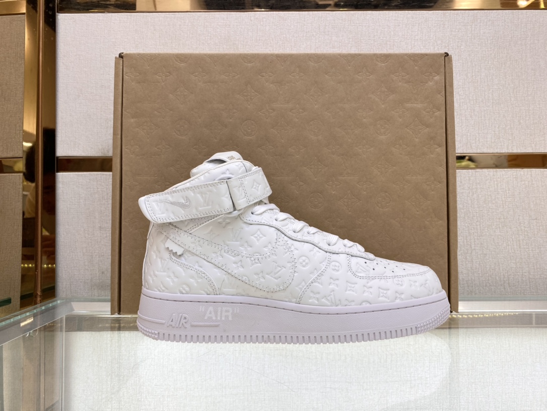 Louis Vuitton Nike Joint 🆕 Men's Abbesses High Top Sneakers