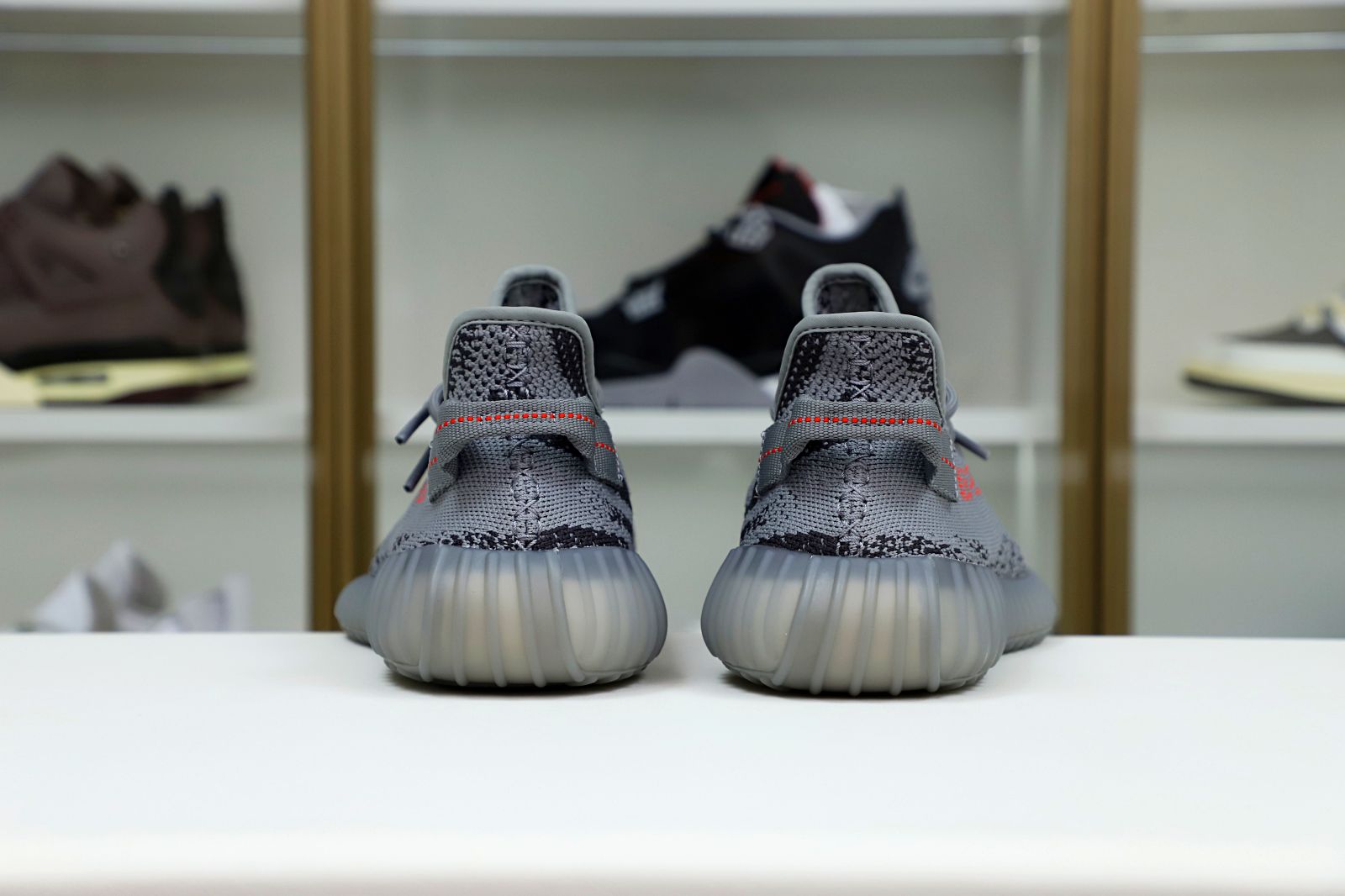 YEEZY BOOST 350 V2 BELUGA 2.0