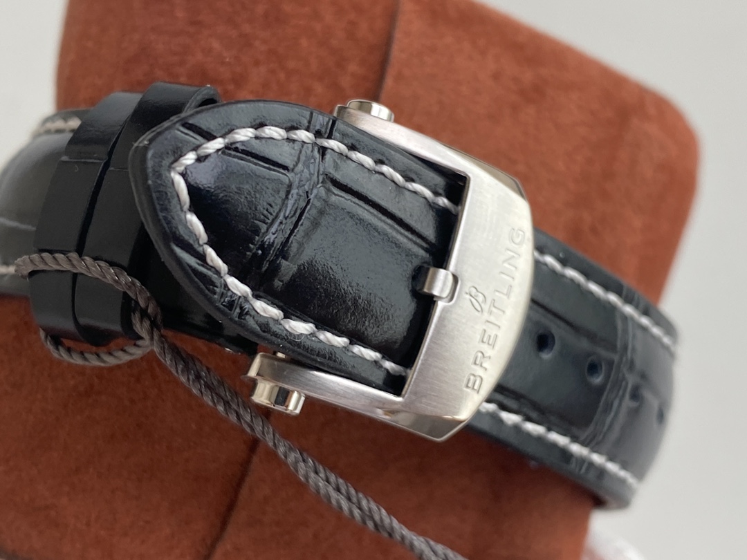 Breitling - Puia Automatic 316L steel CNC polished to perfection