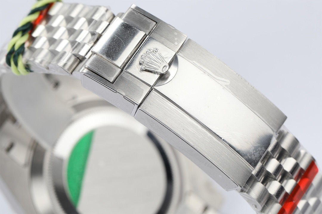 Rolex Submariner Series 40 Men's Watch