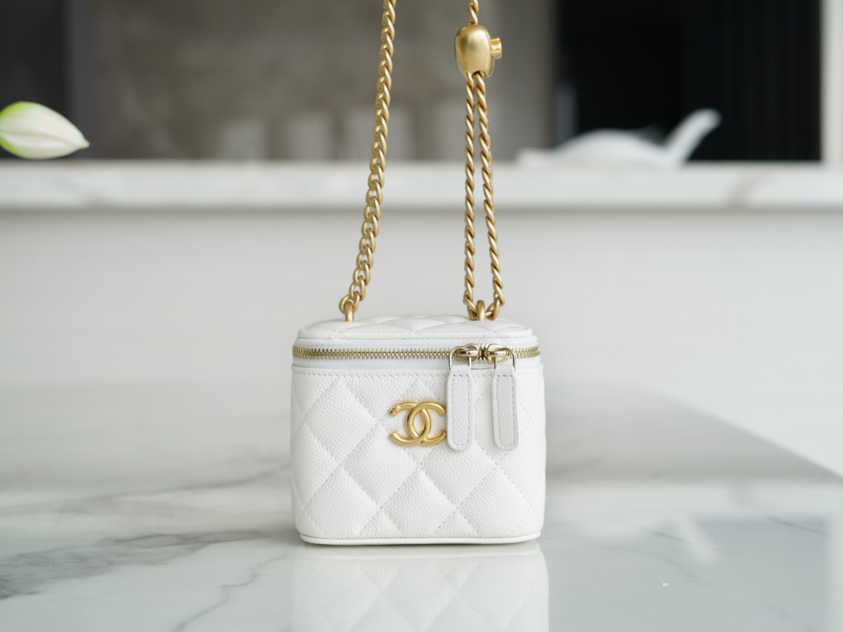 𝗖𝗛𝗔𝗡𝗘𝗟✦ 23P Spring/Summer New Love Adjustment Buckle Small Box