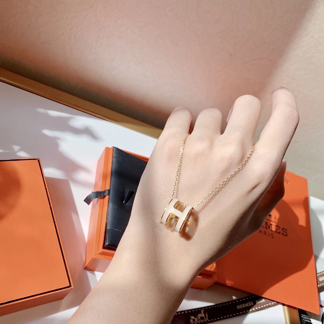 Hermes necklace