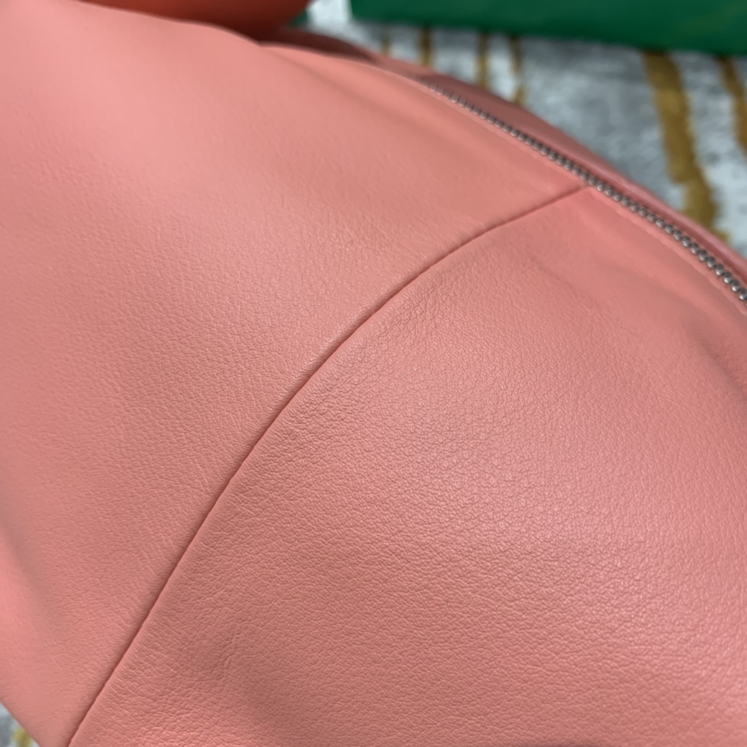 Bottega Veneta  𝗠𝗜𝗡𝗜 𝗕𝗔𝗚 #629635