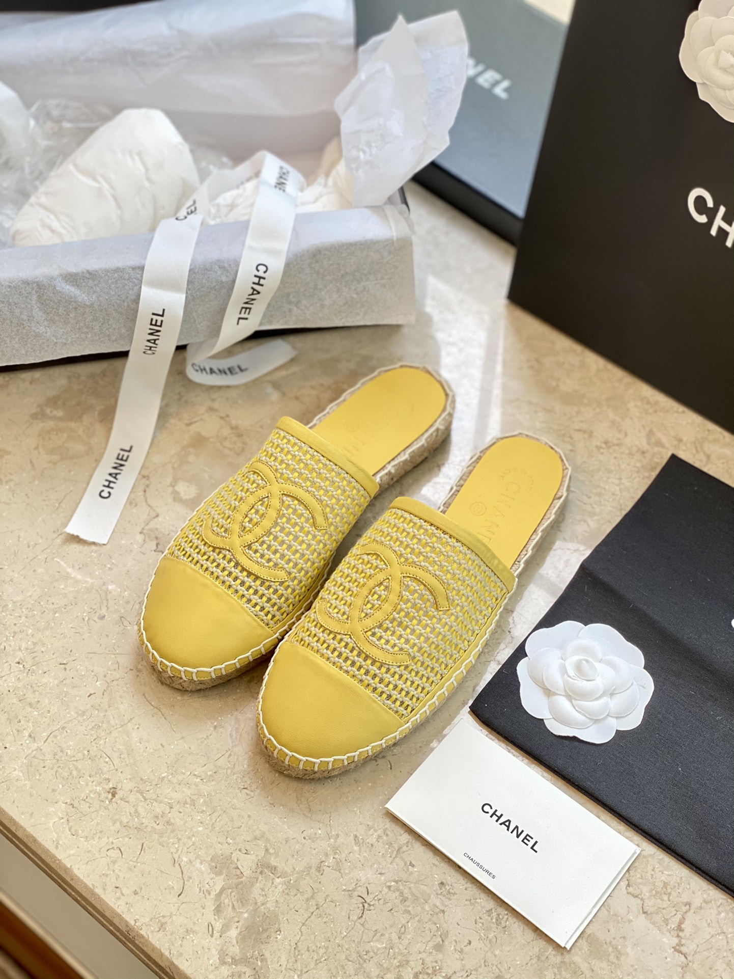 CHANEL fisherman shoes Chanel classic version of the original injection of rubber translucent rubber original color hemp sole