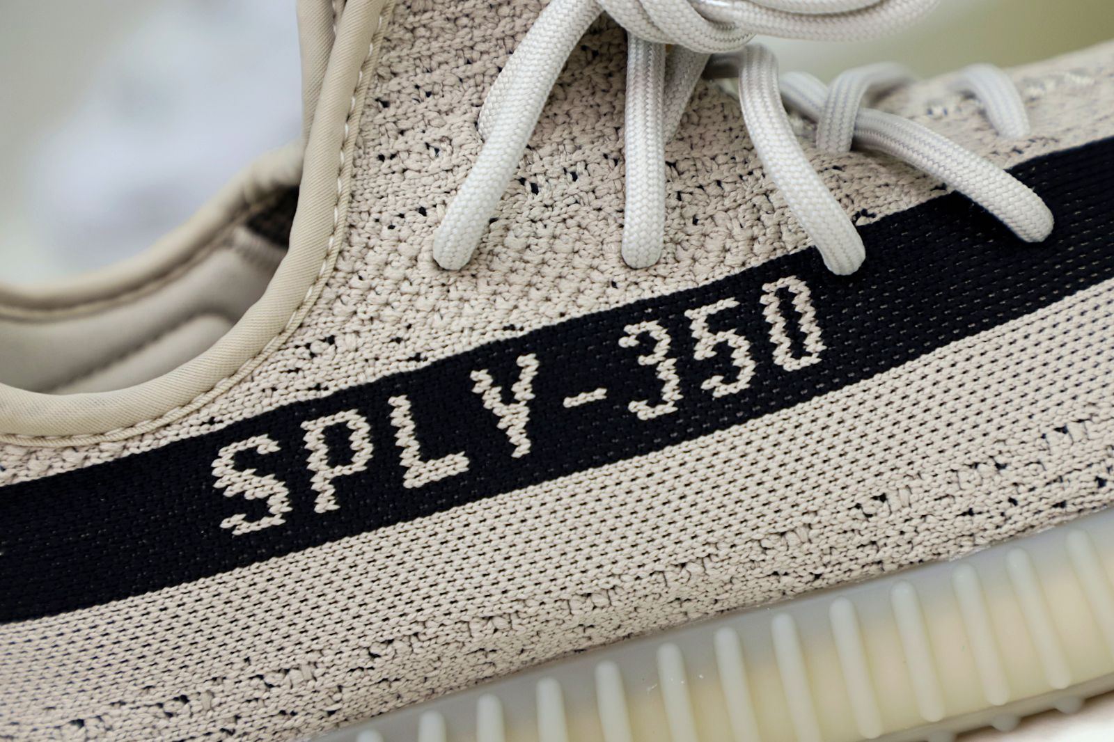 Yeezy boost 350 v2 slate