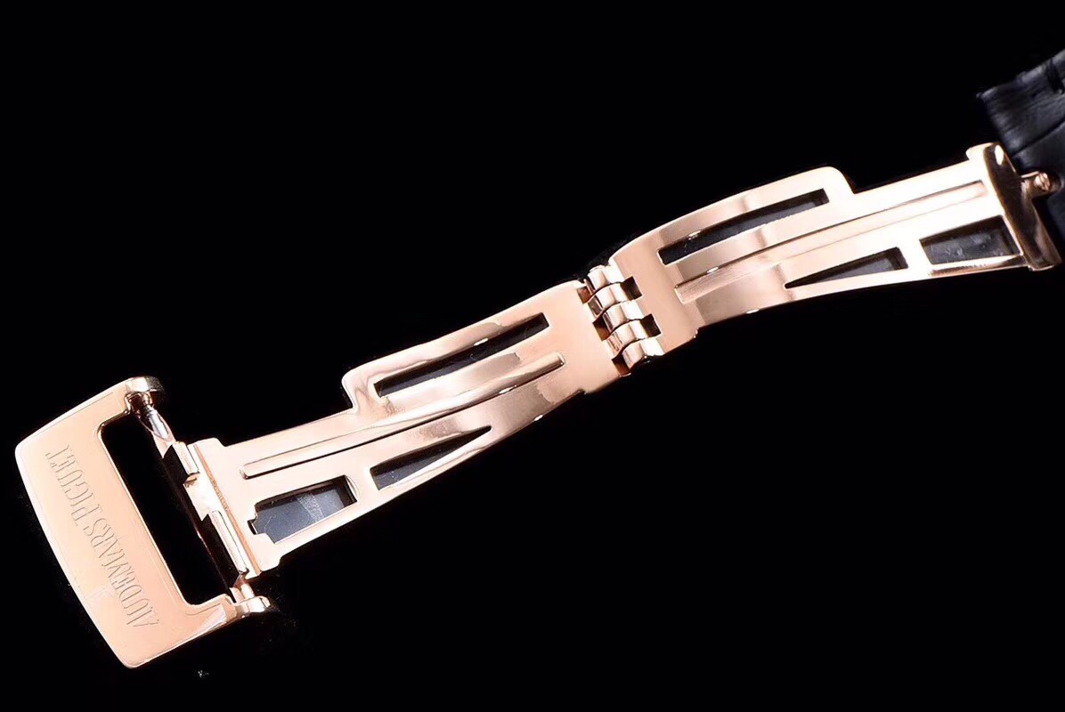 Audemars Piguet Royal Oak 15400 Series Men's Watch 41mm