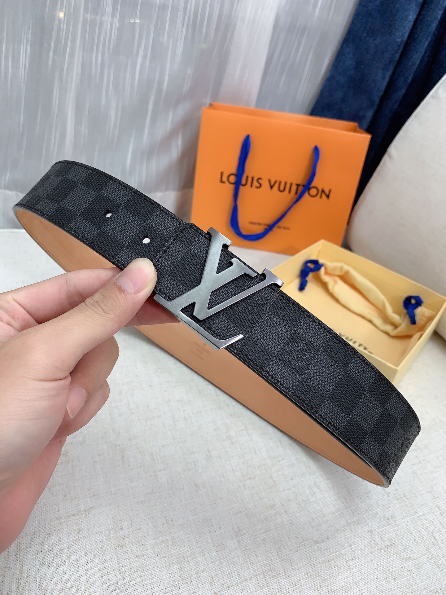 LOUIS VUITTO genuine integrated casting hardware