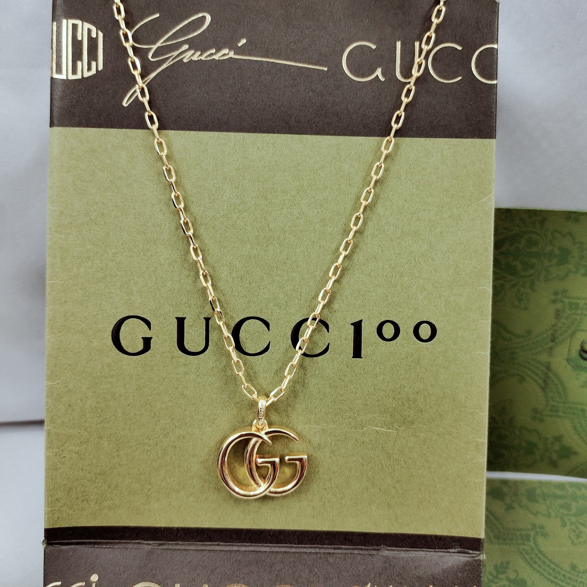 𝐆𝐮𝐜𝐜𝐢 Double G pendant