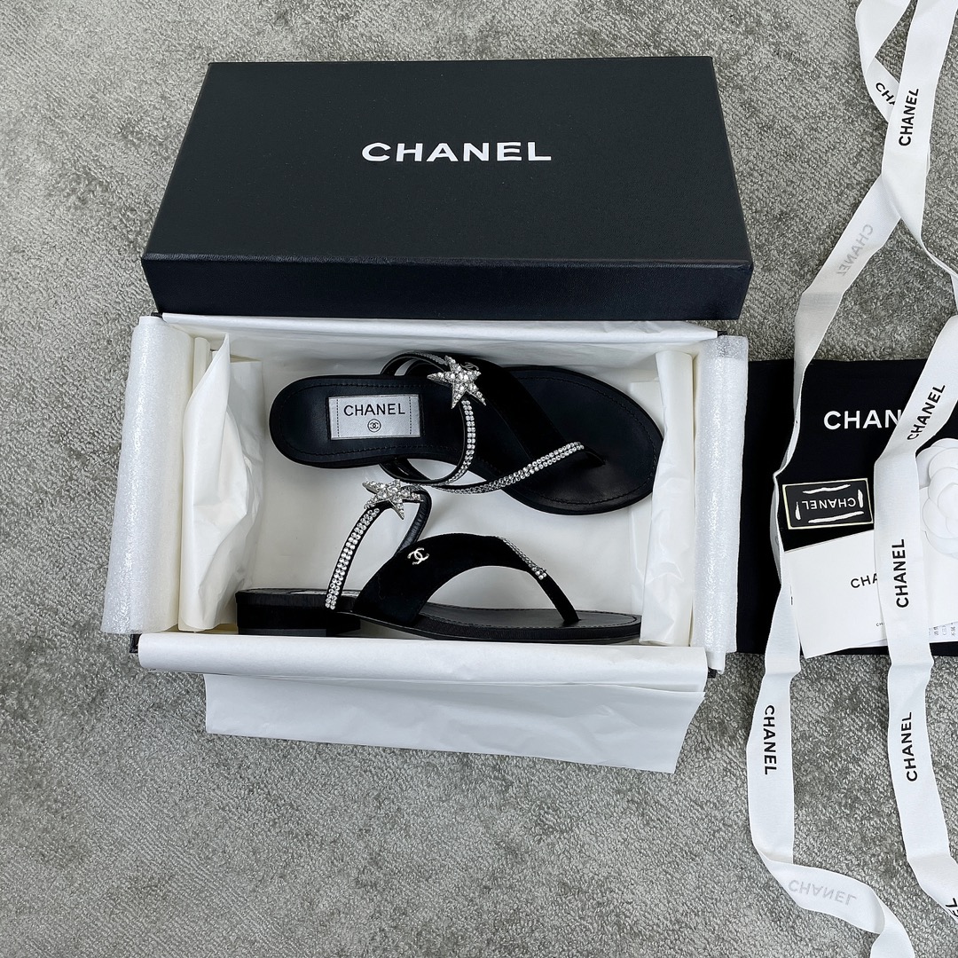CHANEL pentagram slippers small fragrant exquisite a sandwich foot slippers strap hot diamond design