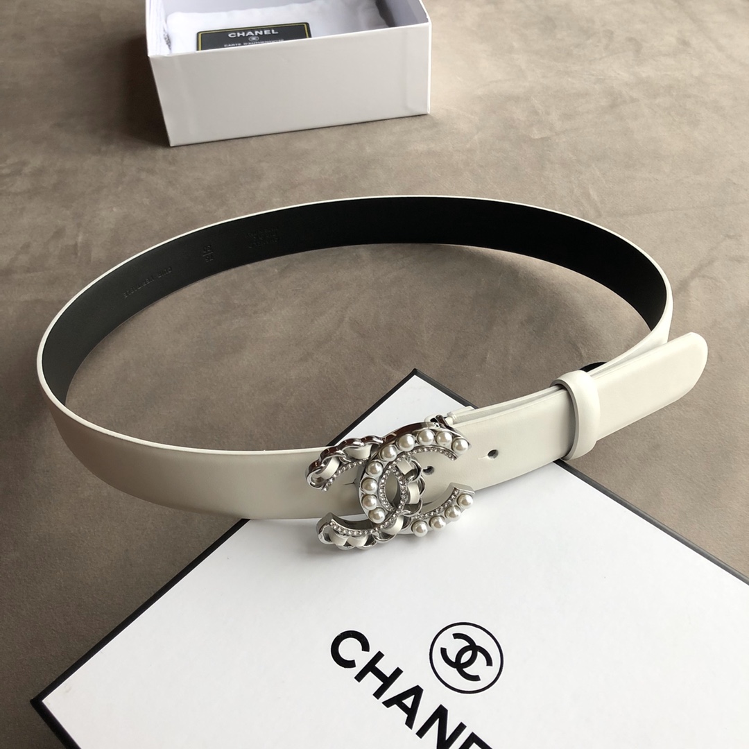 𝗖𝗛𝗔𝗡𝗘𝗟 Women's Belts