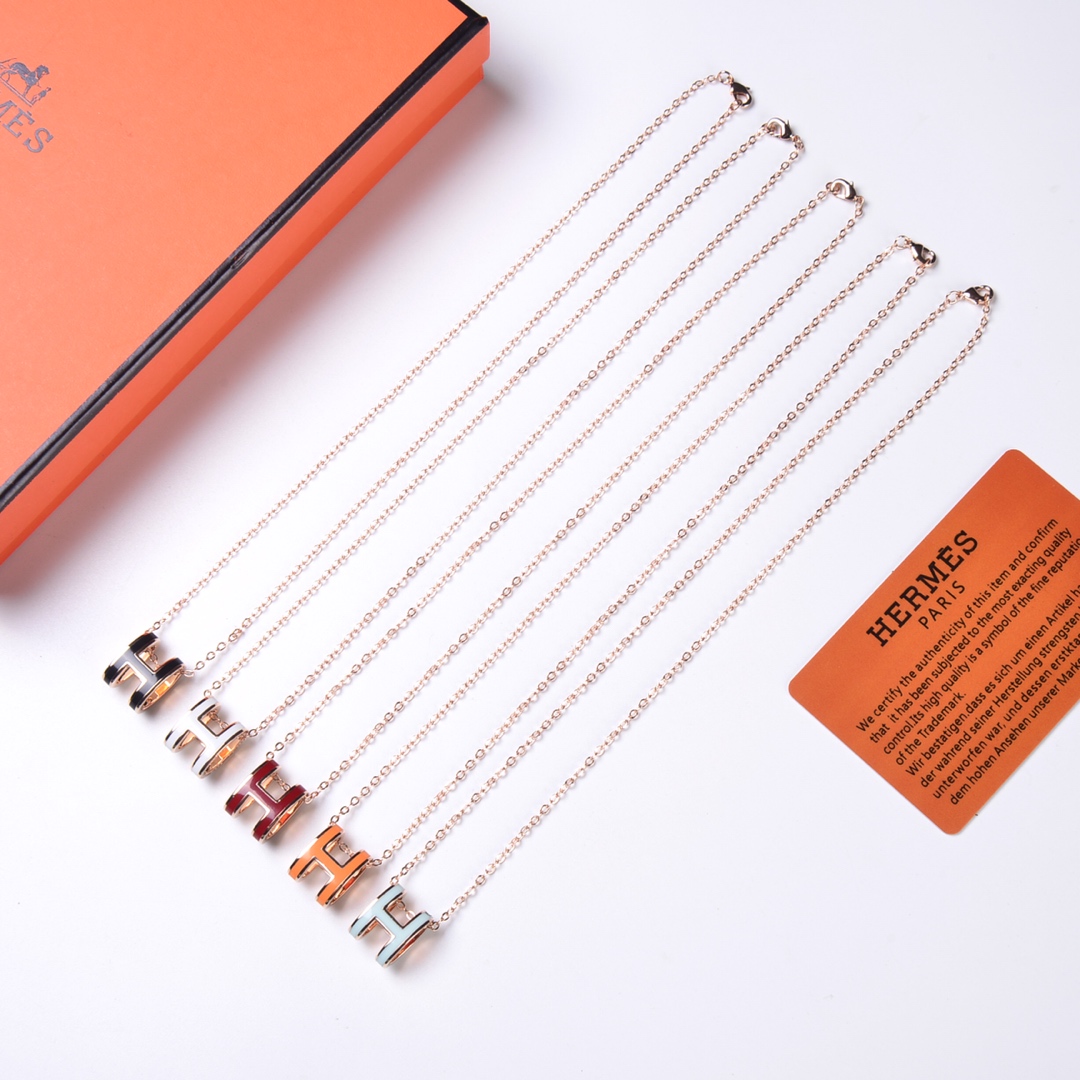 Hermes necklace