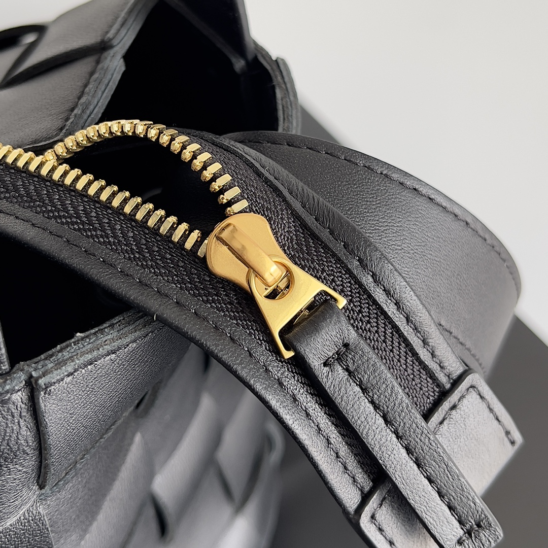 Bottega Veneta Bowling Bag Black #80837