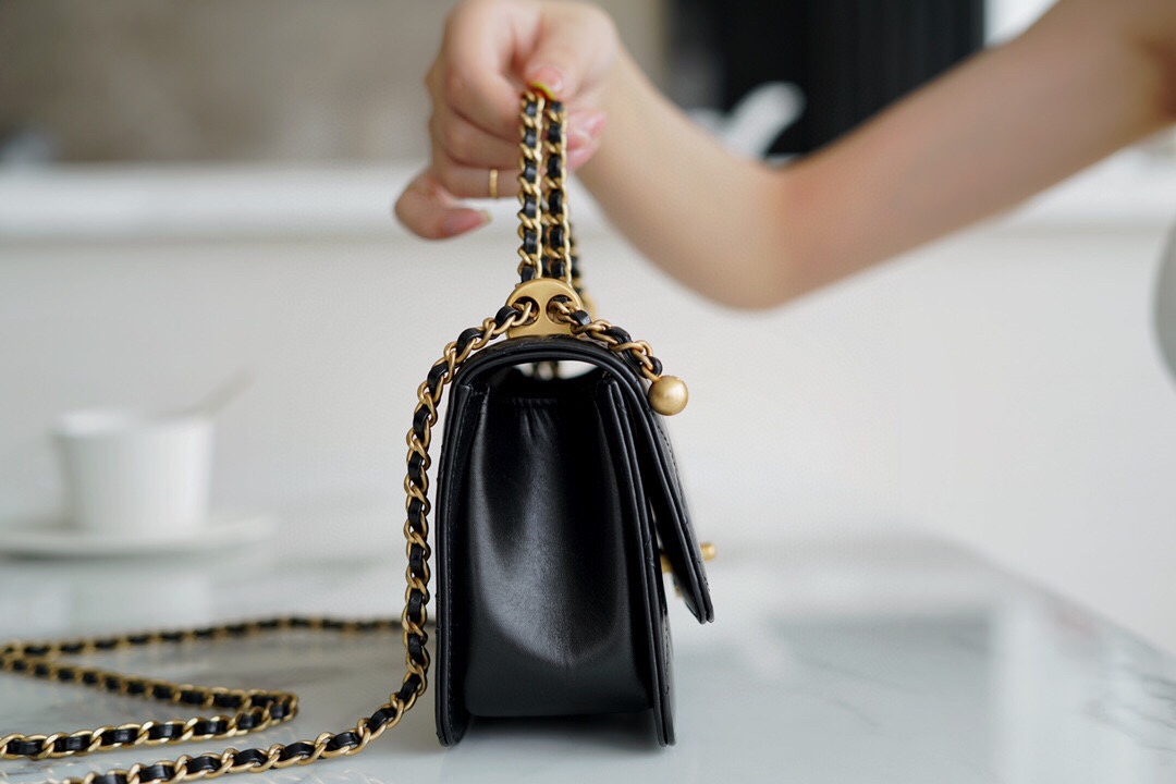 𝗖𝗛𝗔𝗘𝗡𝗟✦ 2021 Advanced Handcraft Workshop Double Golden Ball 𝗖𝗳 𝗠𝗶𝗻𝗶 𝟏𝟗𝐜𝐦Black