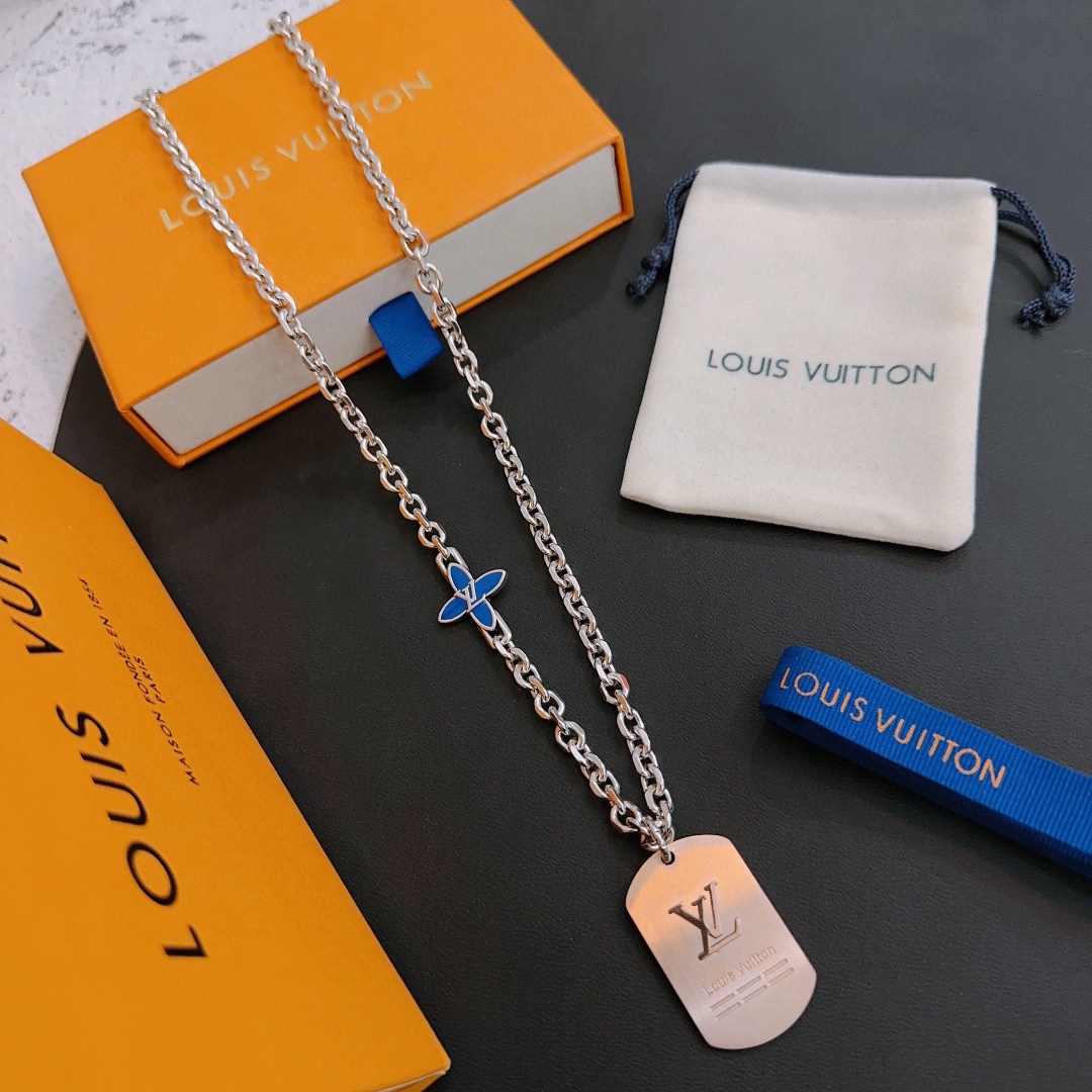 Louis Vuitton vintage silver necklace, couple's version, chain length 60 cm, changeable