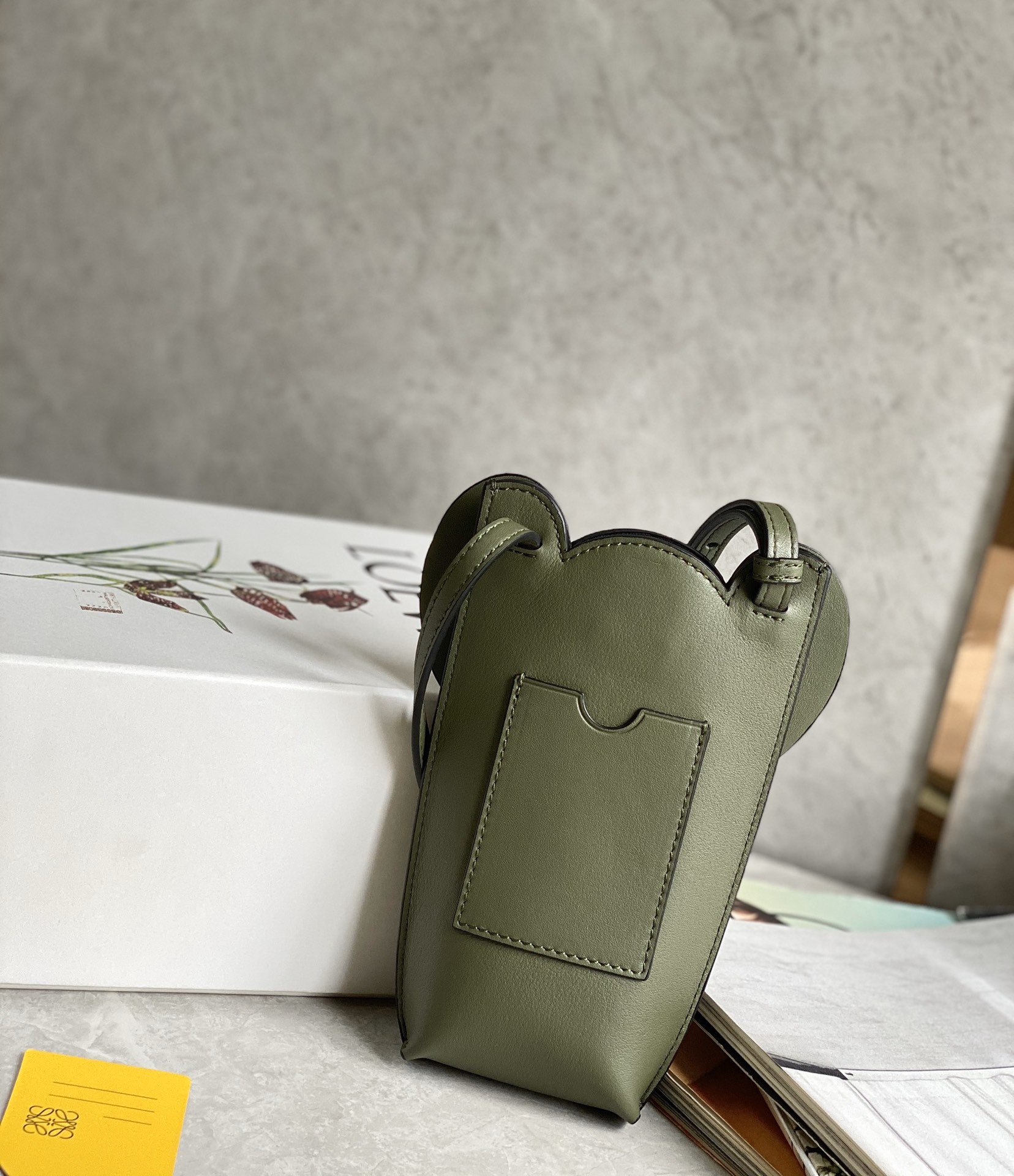 LOEWE Elephant Phone Bag